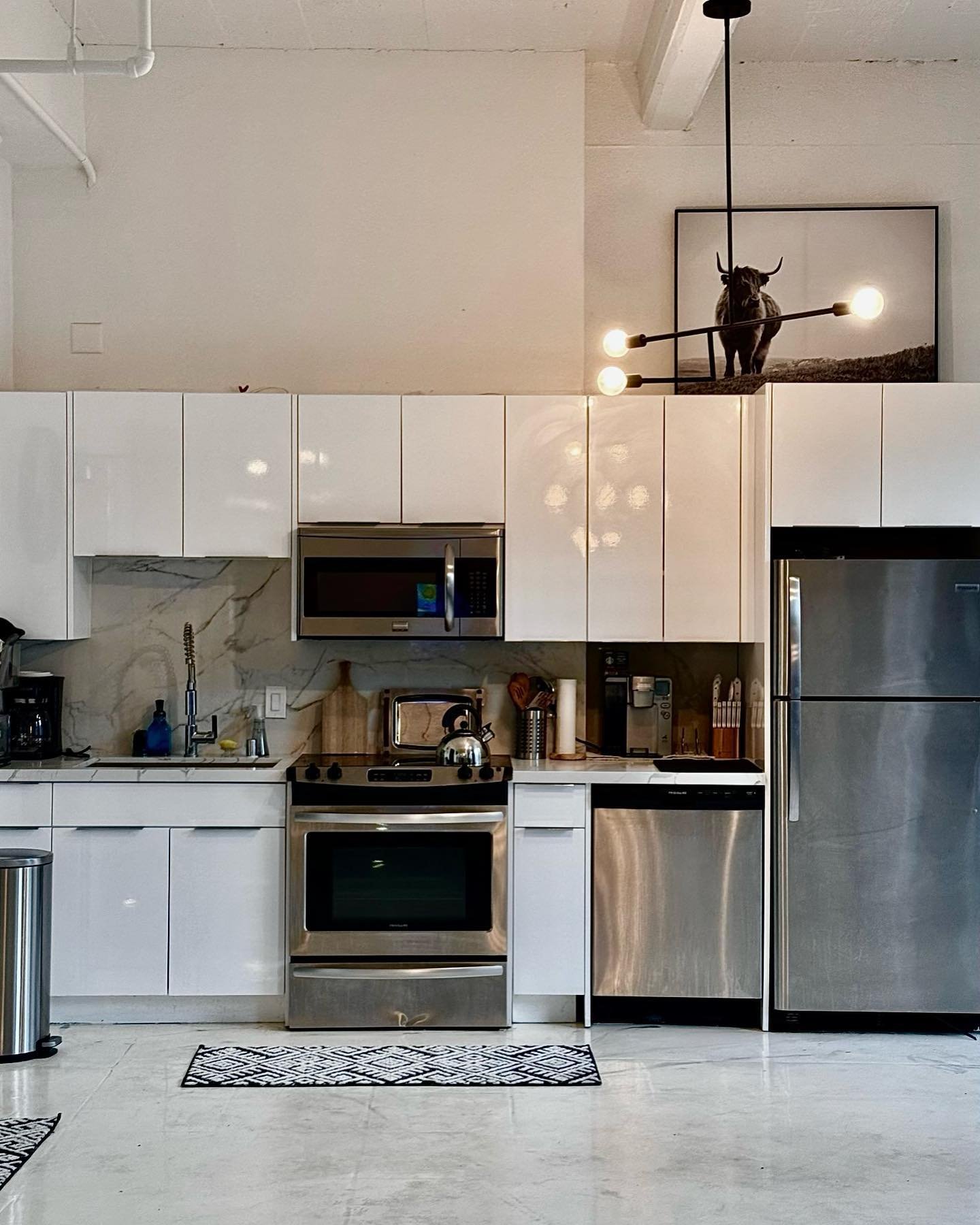 What&rsquo;s for dinner?

#KitchenGoals #EventSpace #VacationRental #ShortTermRental #InstaHome #CulinaryDream #SpaceForEvents #TravelInStyle #HomeAwayFromHome #CookAndCreate #KitchenInspo #HostWithStyle #GatherAndGrill #EscapeTheOrdinary #tastefulsp