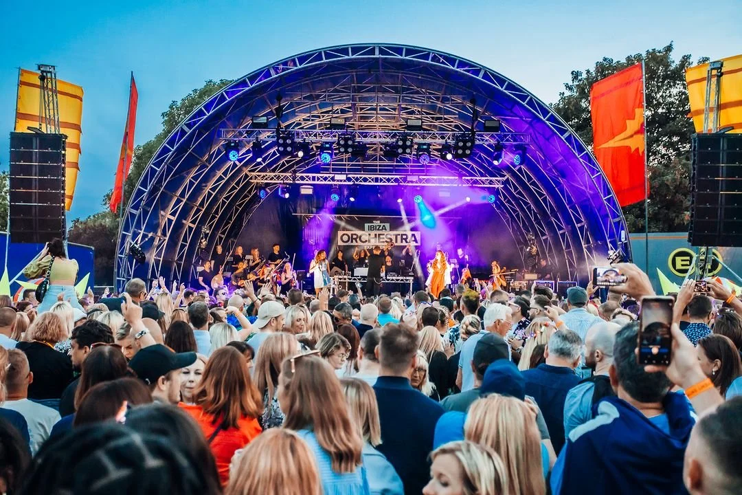 ibiza-orchestra-exeter-audience.jpg