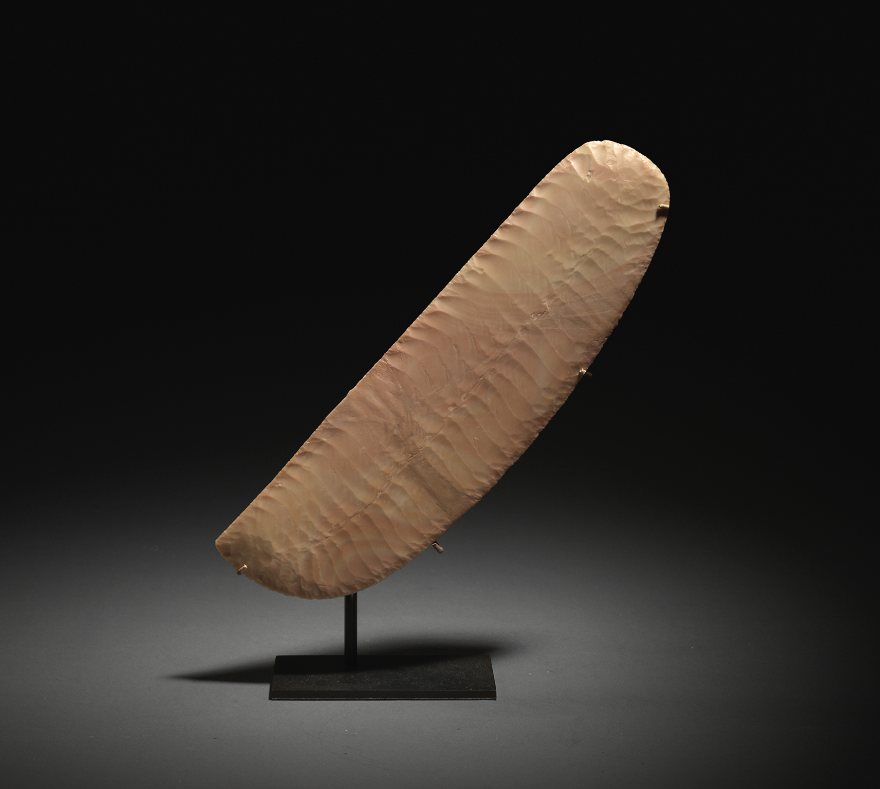Egyptian flint knife
Predynastic - Early Dynastic Period, Naqada III - 1st Dynasty, c. 3200- 2770 BC
Length: 21 cm