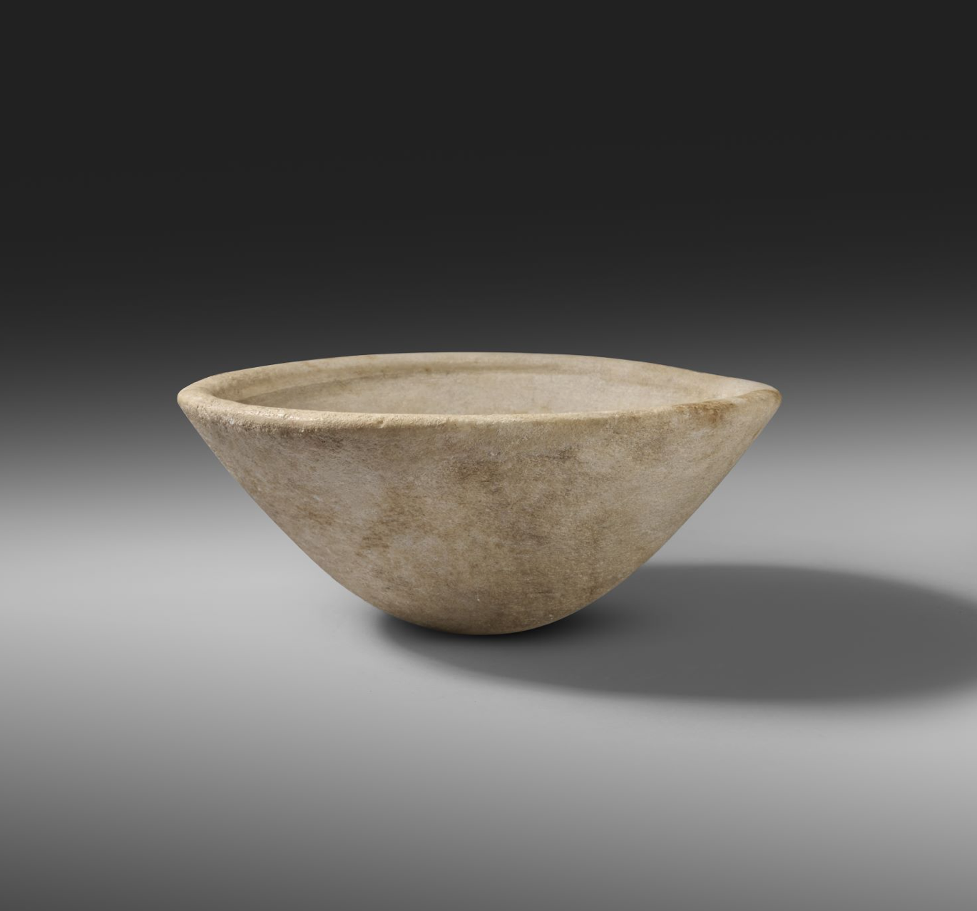 Cycladic marble dish, Early Cycladic II, c. 2500 BC, Diameter: 12.8 cm; Height: 5.5 cm
