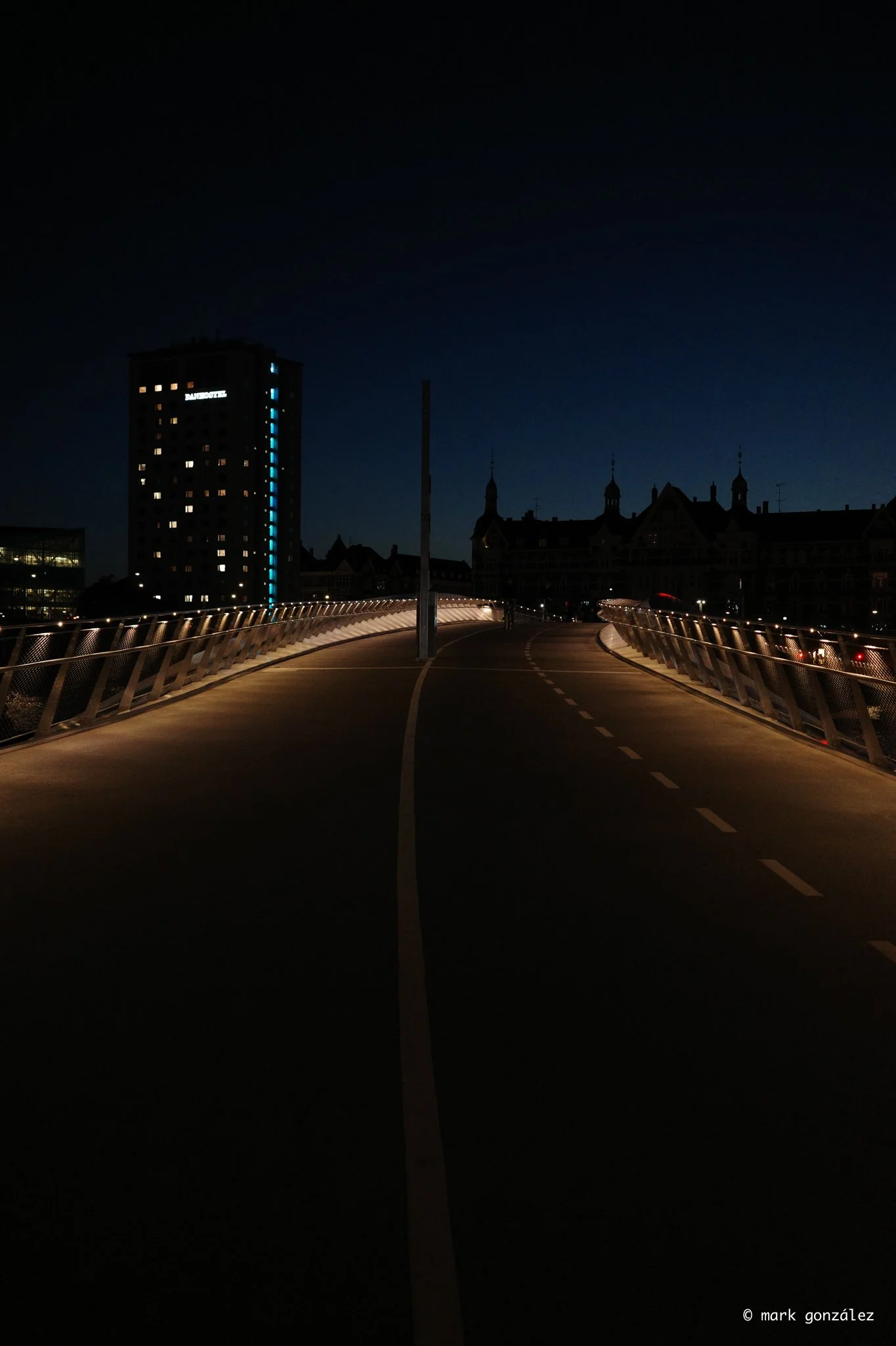 R0001209.jpg