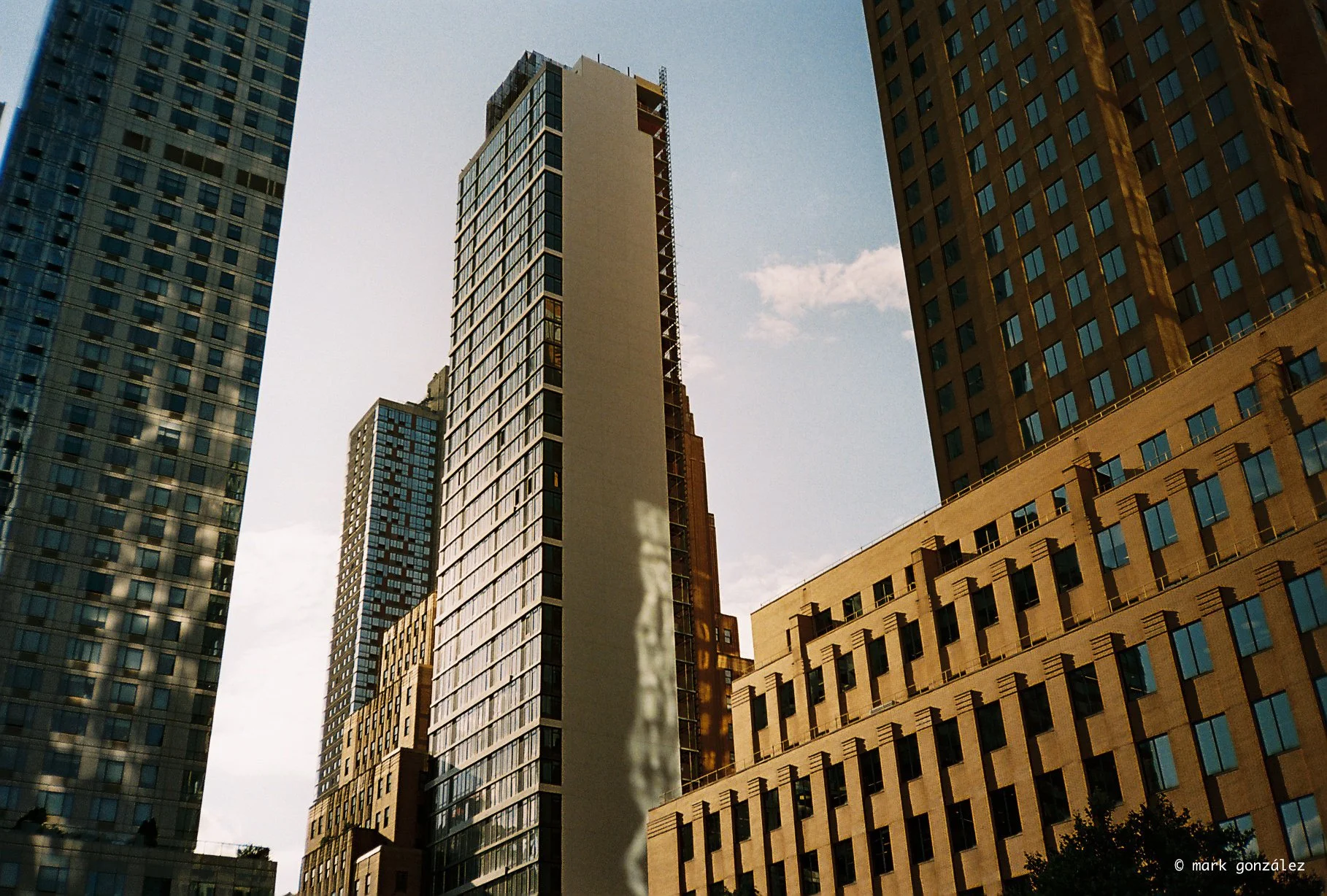 R1-08316-0006.jpg