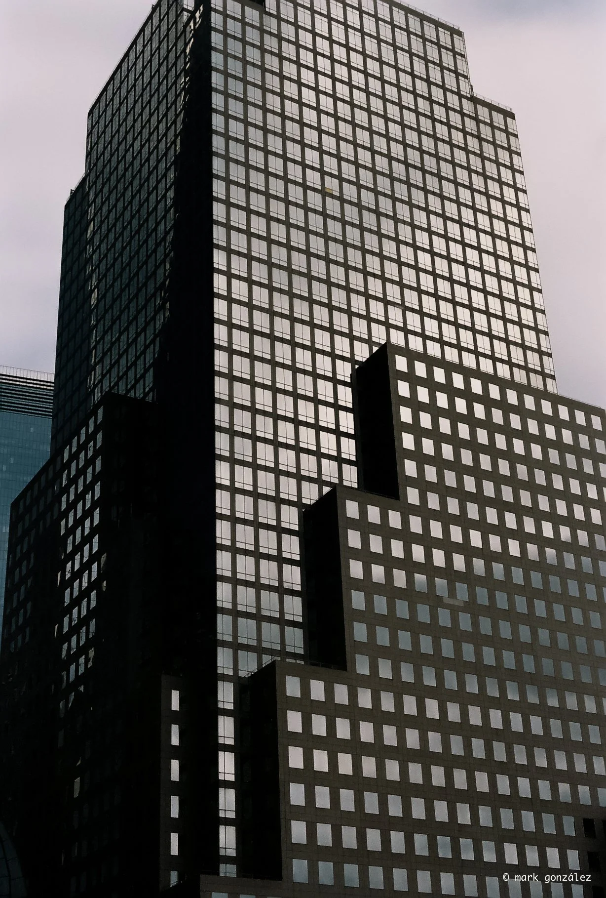 R1-08315-0028.jpg