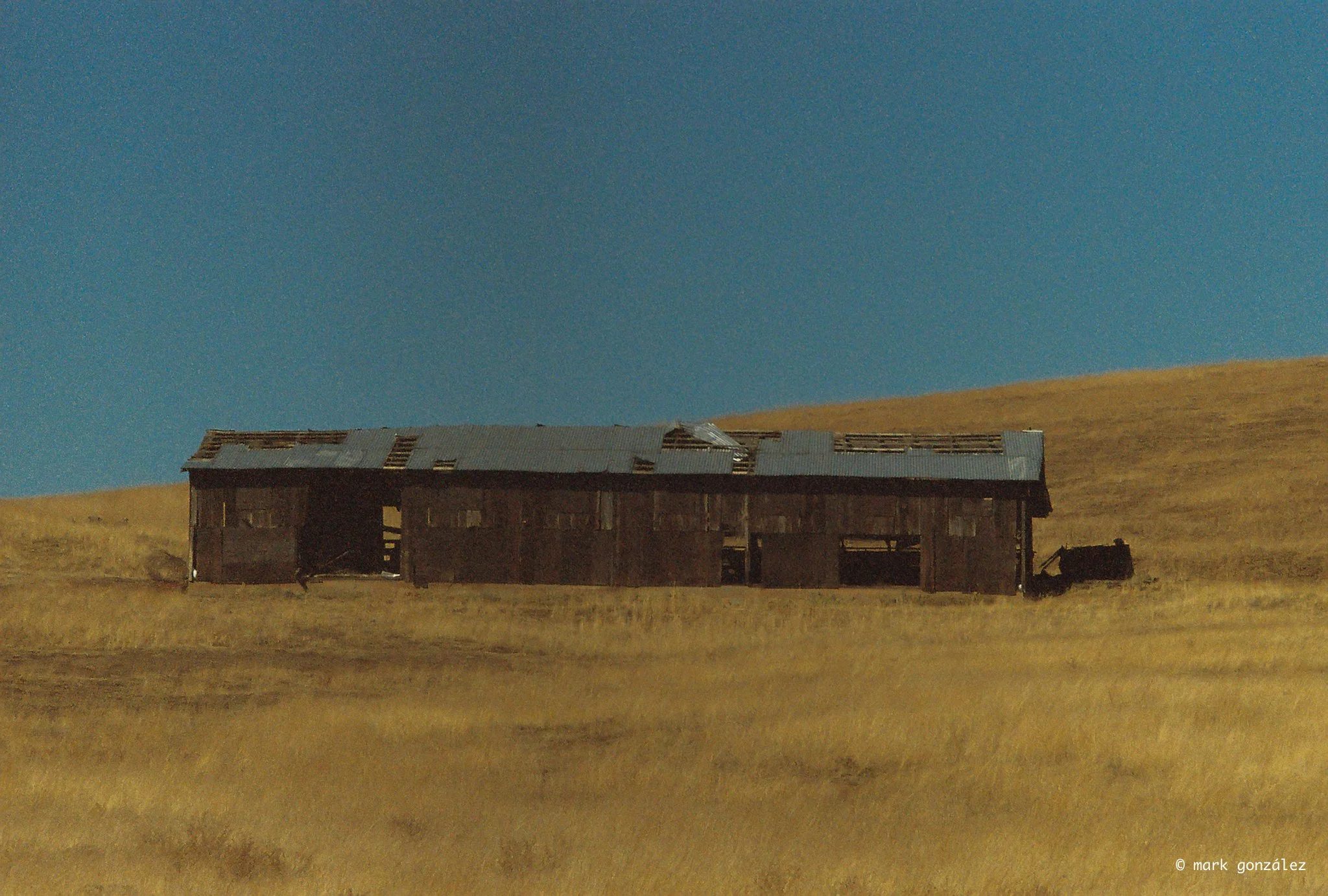 R1-05724-014A.jpg