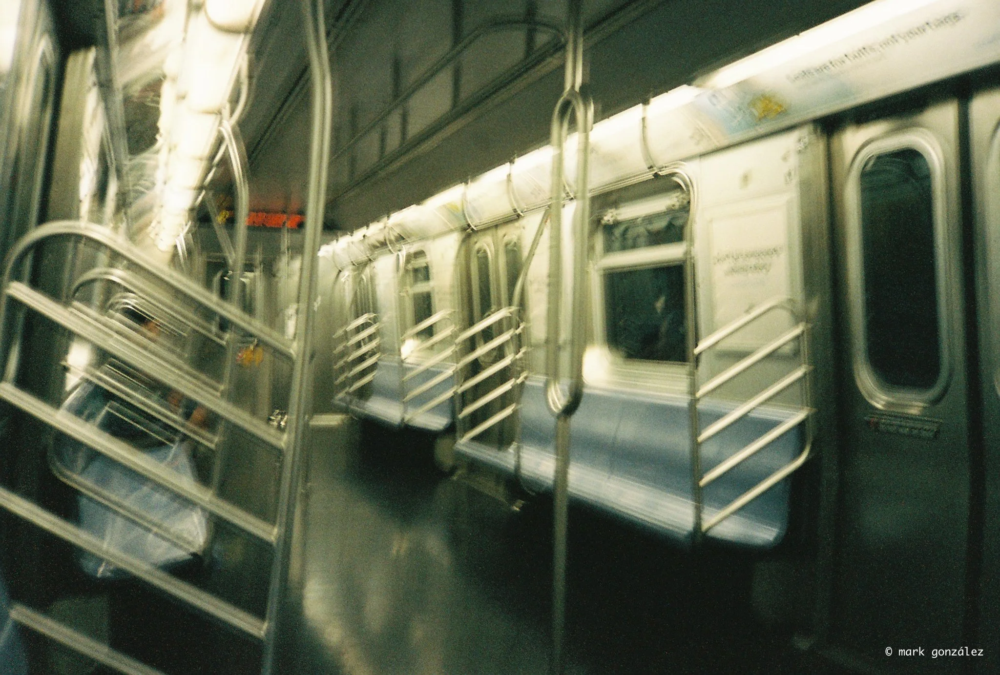 R1-08313-000A.jpg