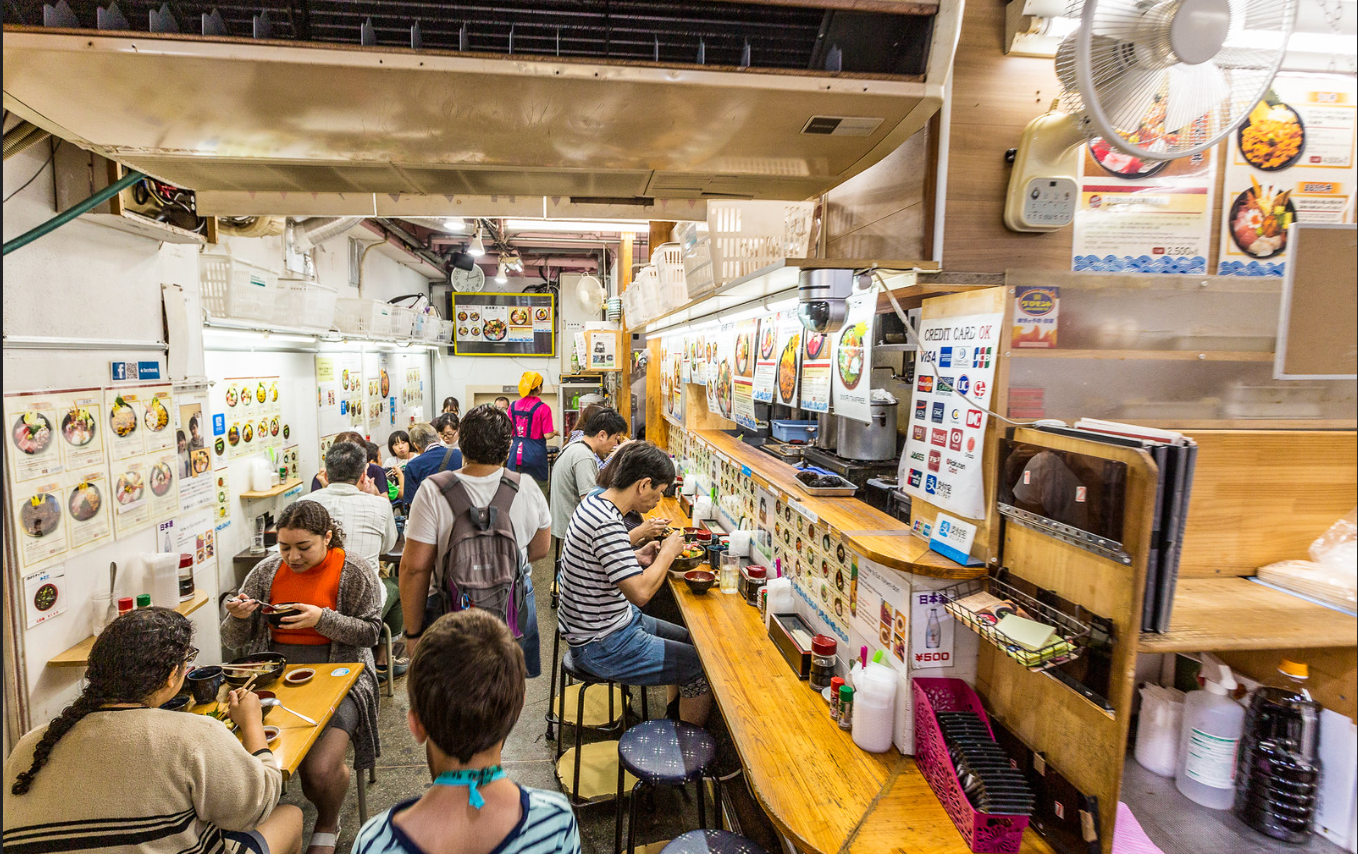 Tsukiji-market-2.png
