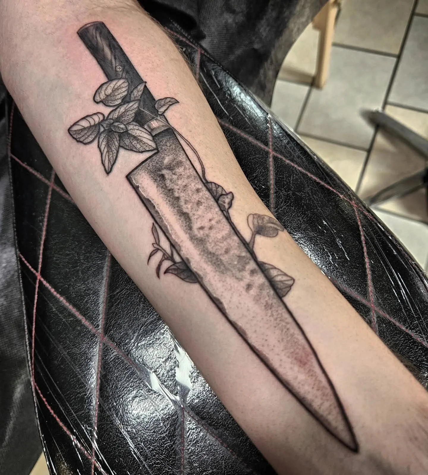 Chef knife and mint

Booking August 
DM or fill out the tattoo form on the website.