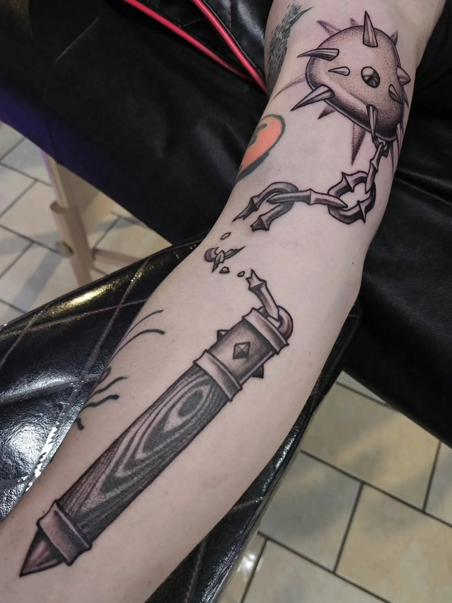 I will never not love tattooing weapons.