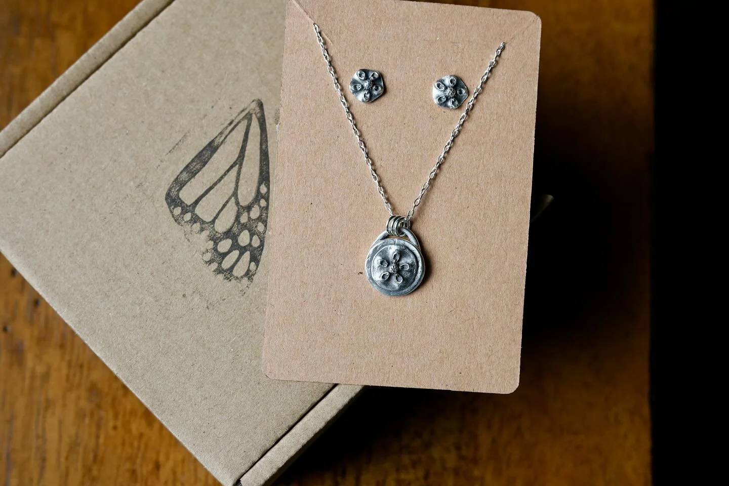 Custom milkweed set as a surprise for a friend, thanks to her thoughtful partner.  Considering adding the milkweed pendant to my core collection.