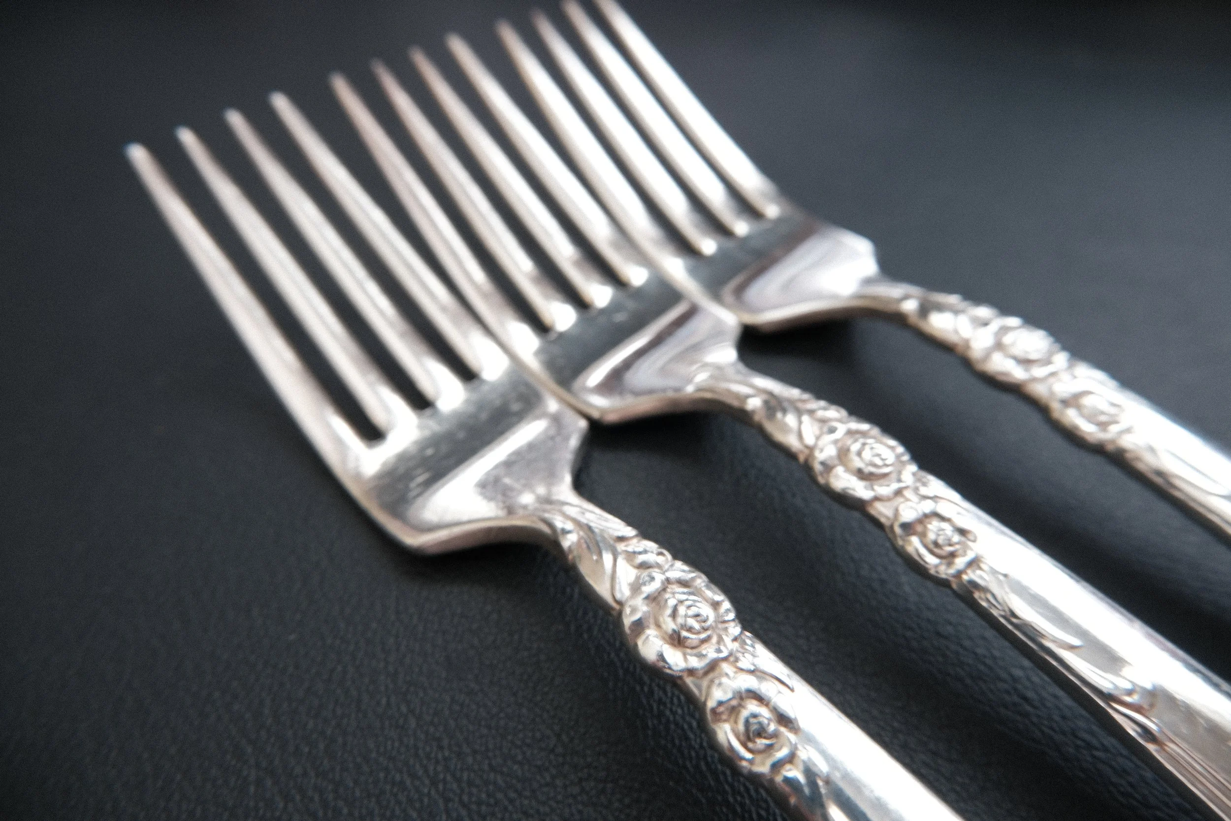 Oneida Prestige Gay Adventure