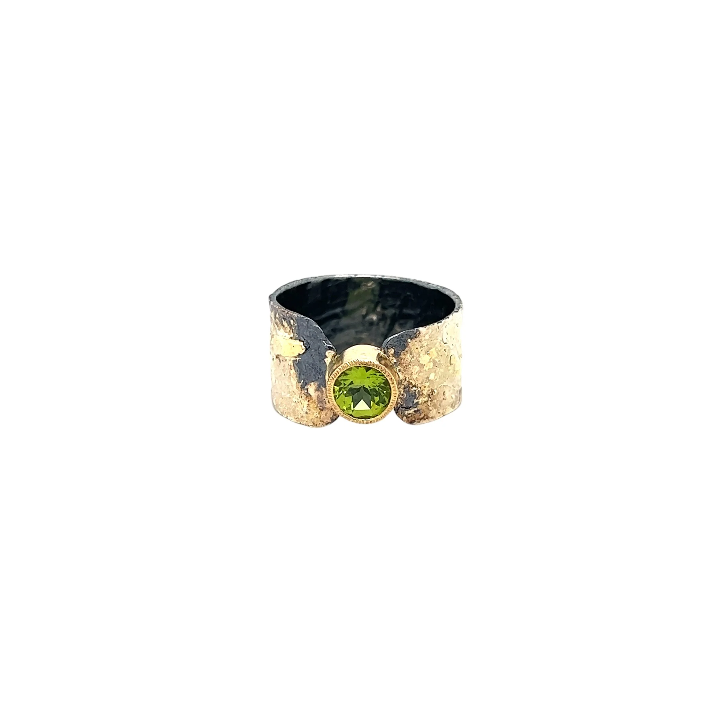 Luminous &amp; Earthy: the summer magic of Peridot