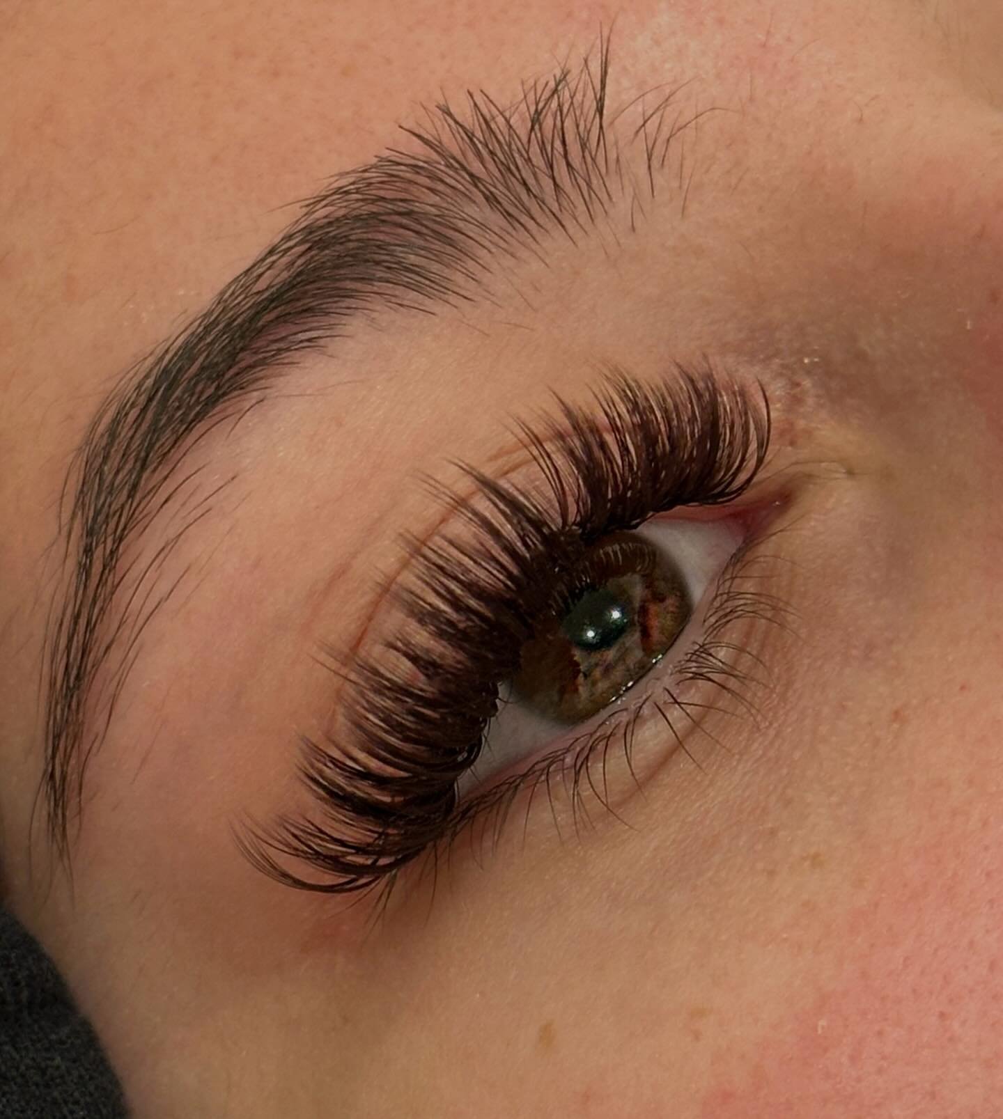 Manifesting summer to come quick☀️🌸🌷🌻

#lash #lashes #lashlife #lashextensions #eyelash #eyelashes #eyelashextension #wetlashes #wetlashlook #brownlashes #lashtechnician #lashtech #lashartist #lashboss #nilesillinois #chicagolash #summer #spring