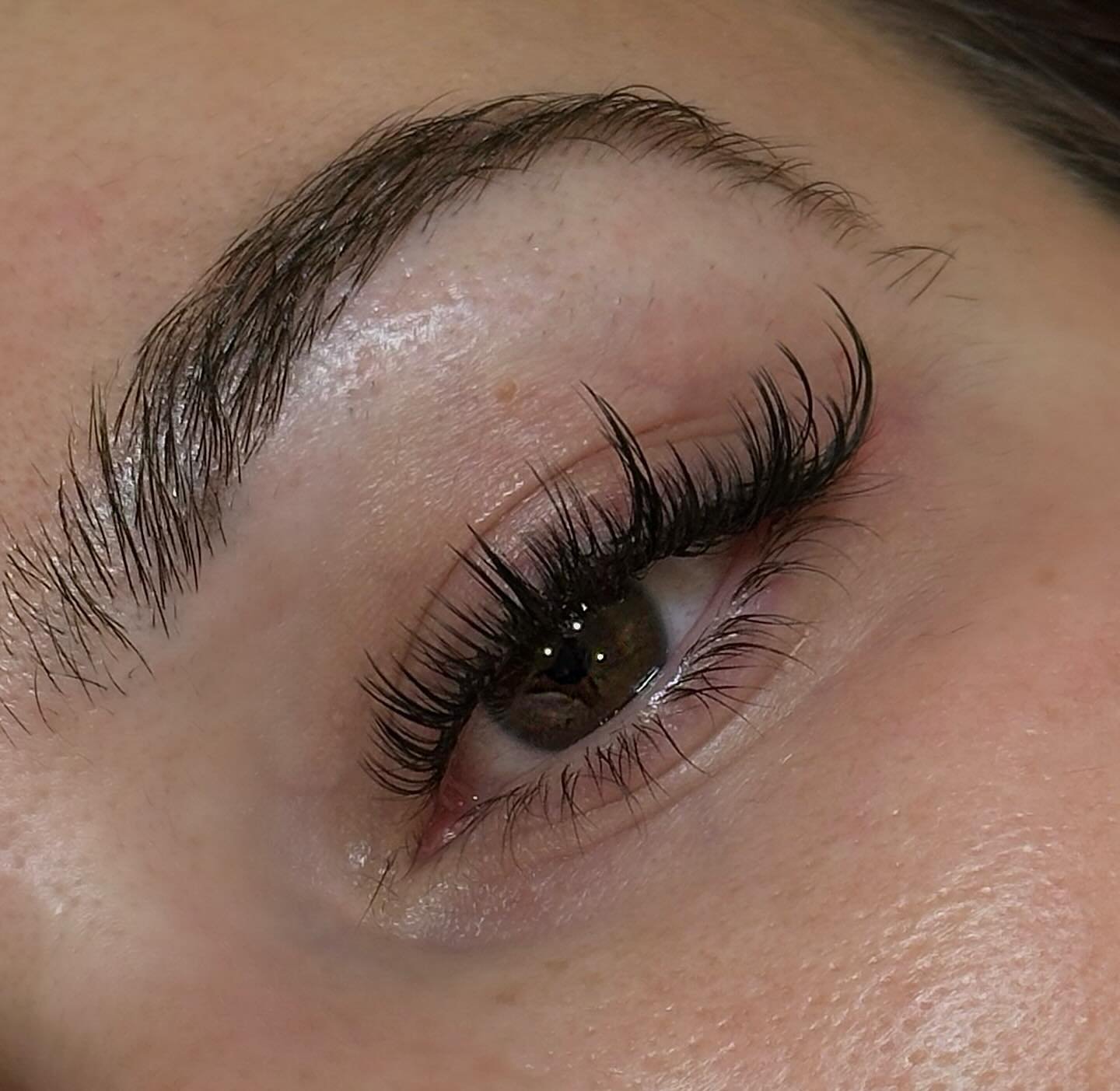 The perfect set doesn&rsquo;t exi- 🙋🏻&zwj;♀️ 
Book your next anime set with me!!

#lash #lashes #lashextensions #eyelash #eyelashextension #classicset #chicagolashtech #chicagolashextensions #lashtech #lashtechnician #lashbabe #lashlife #beauty #ma