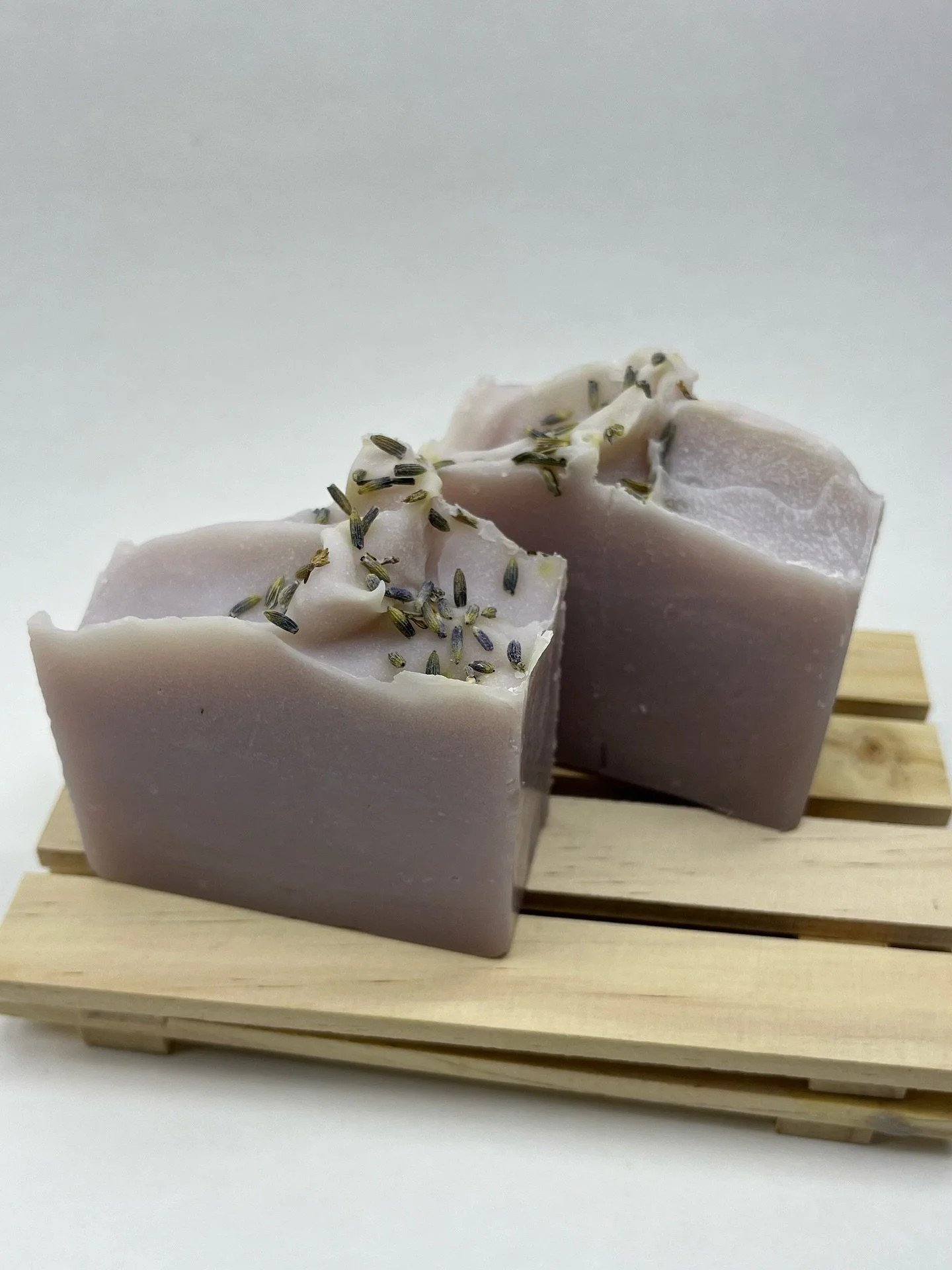 Natural Soaps for Skin &amp; Home
Handcrafted with care and inspired by nature &mdash; each soap is made with simple, pure ingredients to nourish your skin, bring comfort to your daily rituals, and make your home feel clean and fresh. 🌱✨Lavender Soa