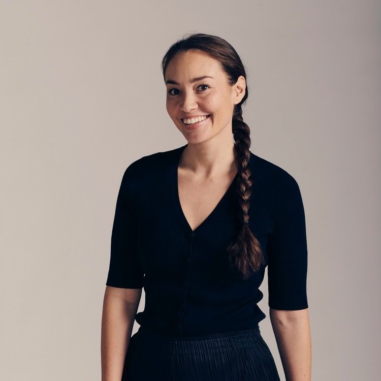 Jenn Tardif [Yoga Teacher]