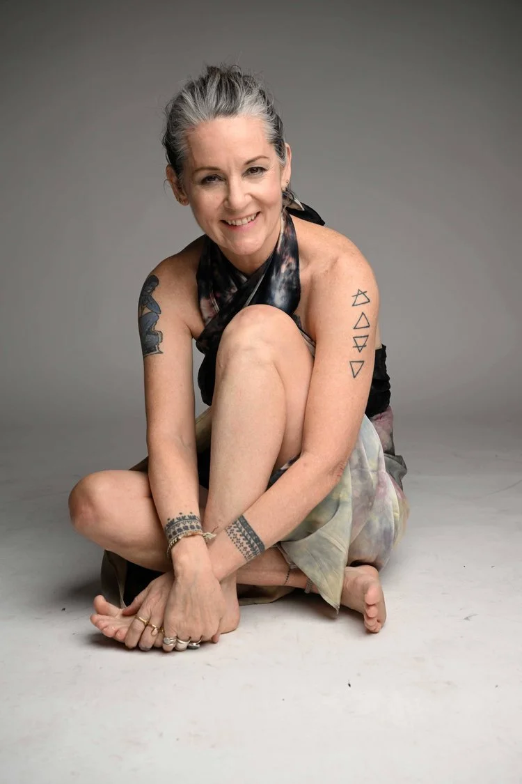 The Quiet Body: Qigong &amp; Restore [with Annie Piper] 