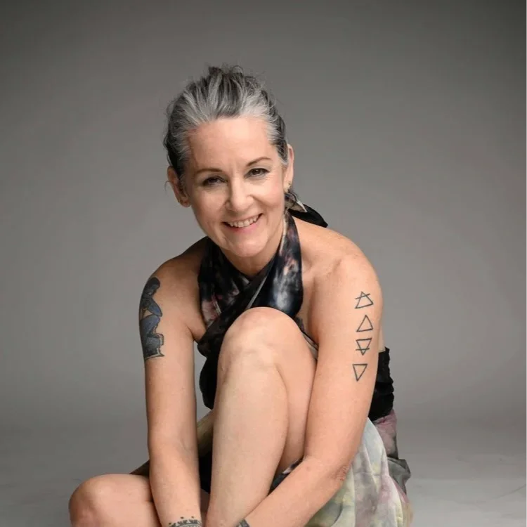 The Quiet Body: Qigong &amp; Restore [with Annie Piper] 