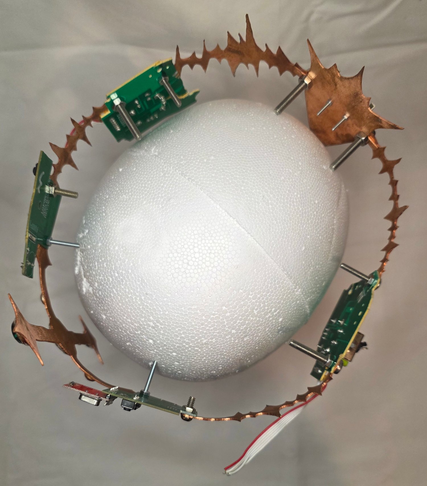 Cyber_Crown_4.jpg