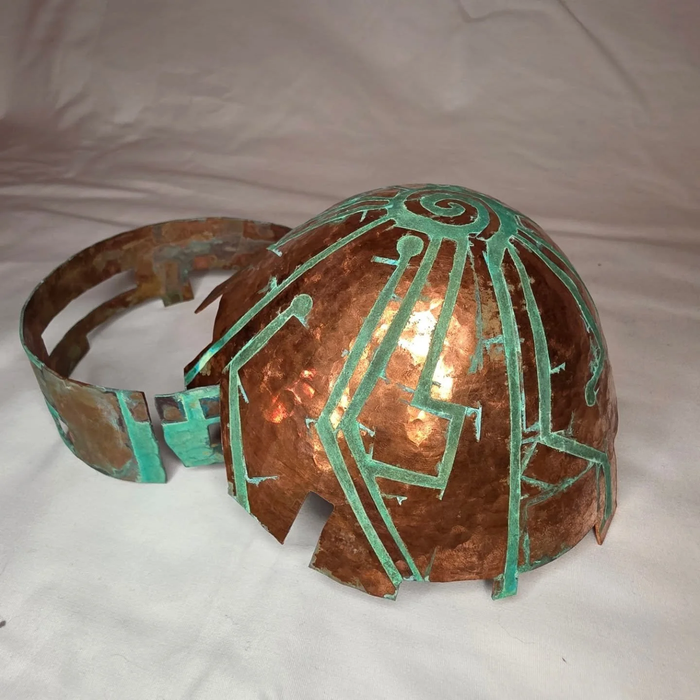 Here's all my metalsmithing works all the way from raising bowls to making my own glasses to my own chocker and crown👑!! 

😤 Lately i've been collecting old computers parts and I be cookin sum more art up! 🫡

(Also still trying to finish one of my