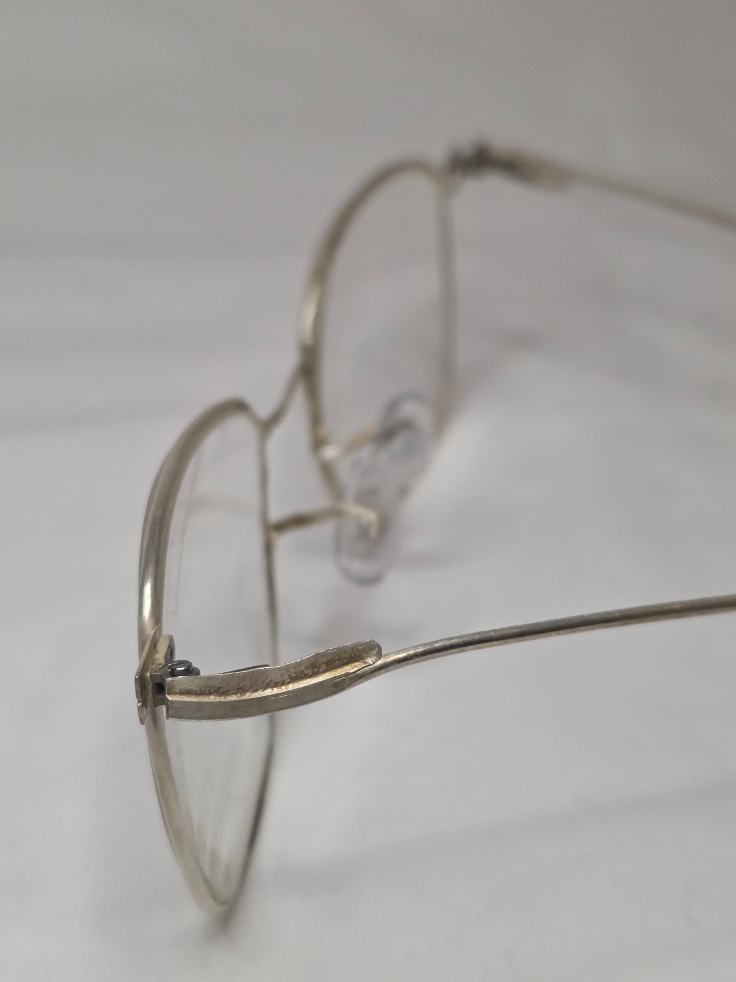 Silver_Glasses_2.png