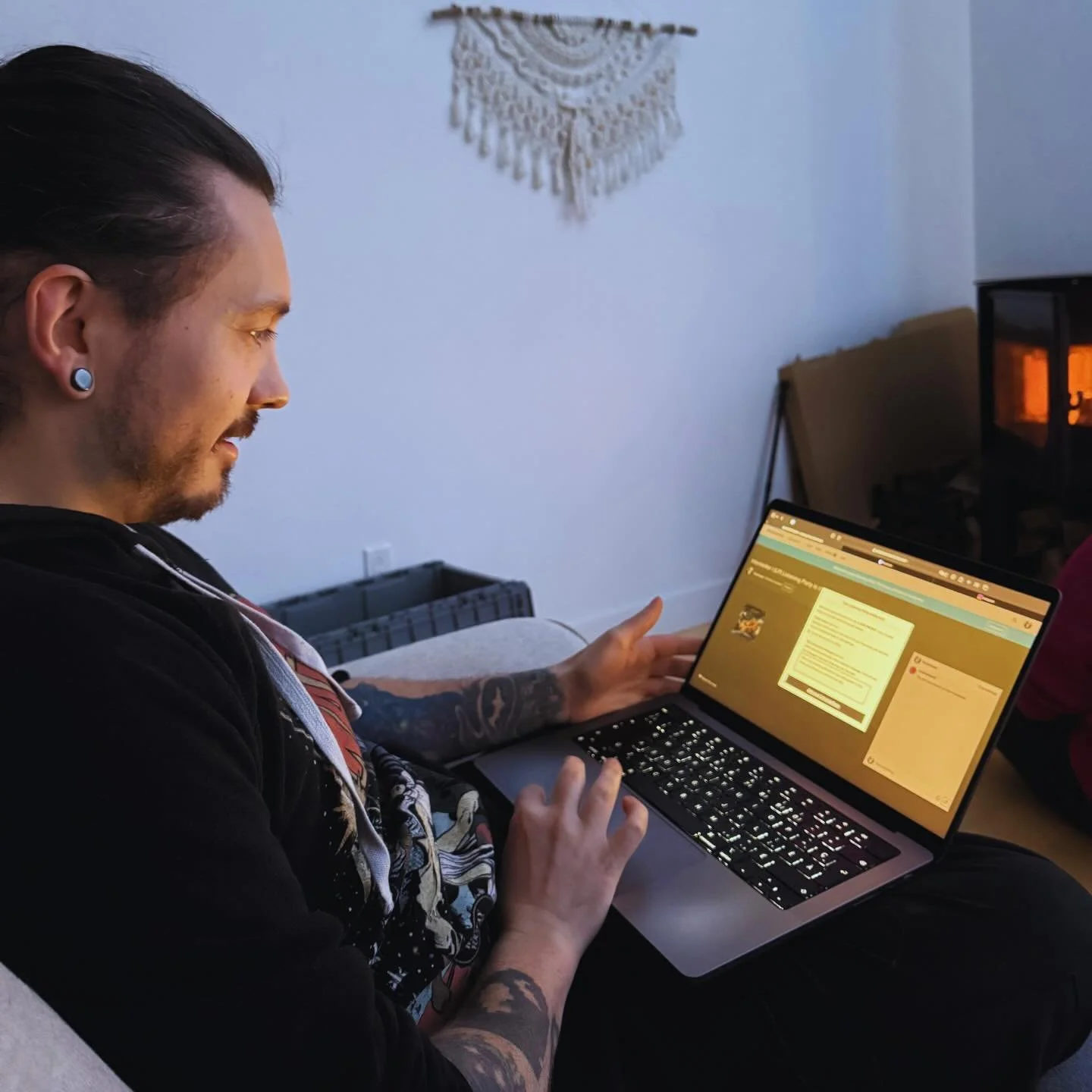 👍 Bandcamp Listening Party was an amazing experience. Thank you so much to everyone who joined us, listened to the full album, and shared your reactions.

INTERSTELLAR I drops this Wednesday at midnight, wherever you are. Stay tuned. 🚀

#progressiv