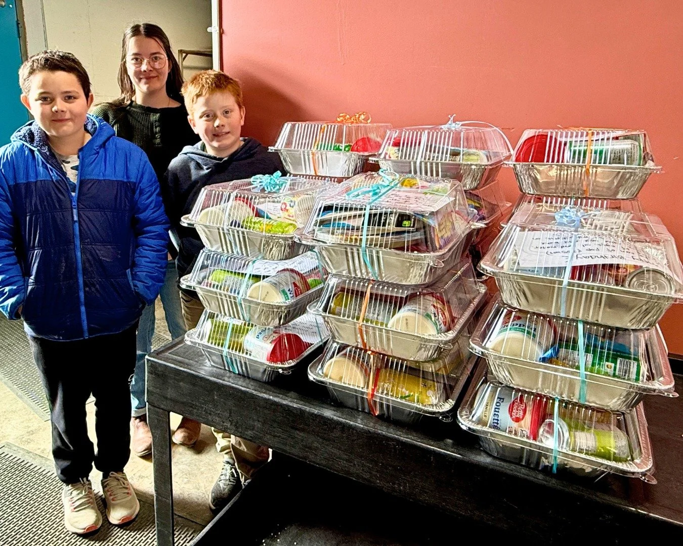 A huge thank you to Xaviera and Stephanie from Wild Adventurers Homeschooling Community for their thoughtful donation of birthday cake and Easter cake kits to the Pincher Creek Food Centre! 🎂💐

Pictured here are Elaya, Jackson, and Jeffrey, who hel