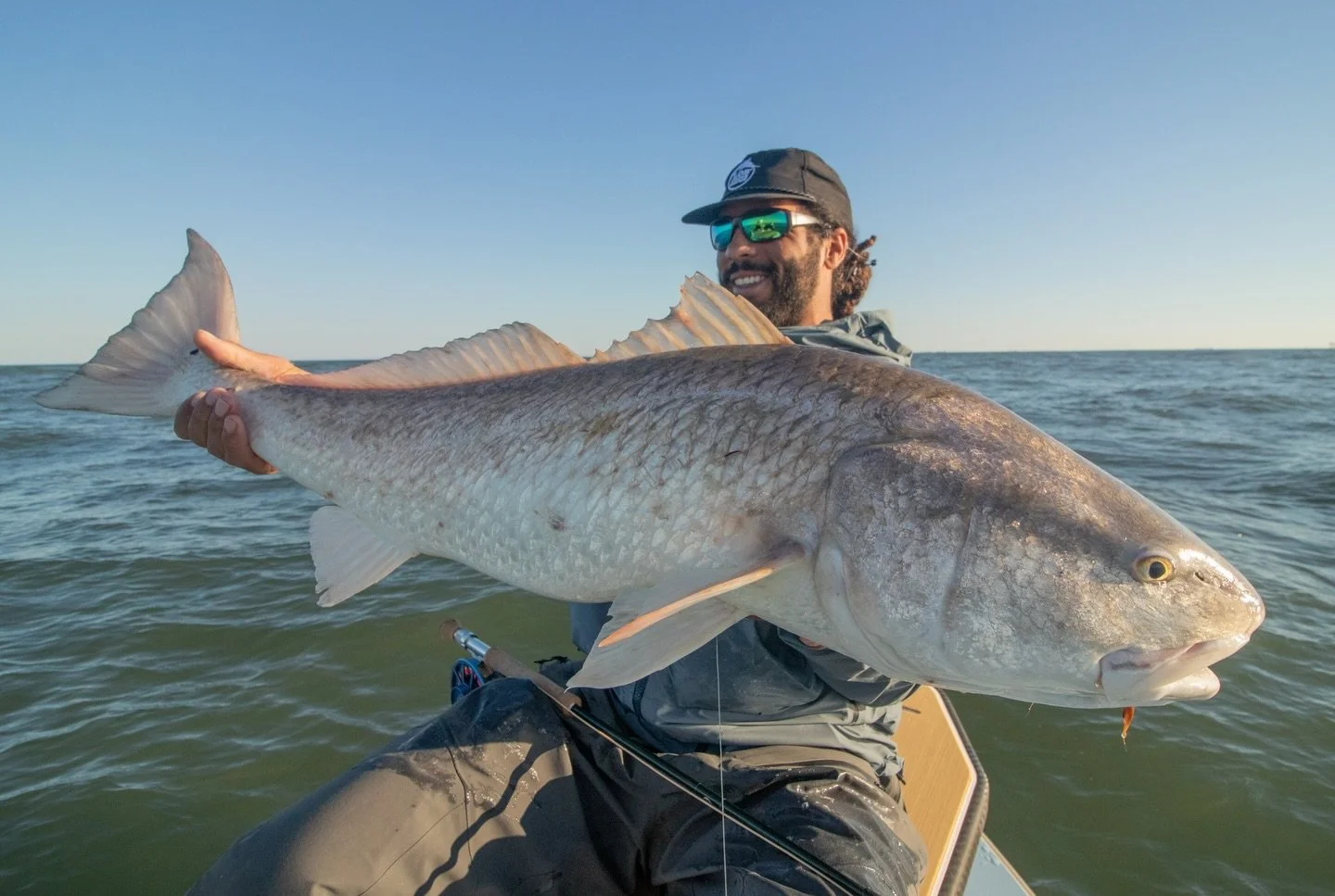 Went fishing with my friends recently. Pretty epic! @close_encounters_with_rob @psonnen 

@winstonrods 
@scientificanglers 
@skwalafishing 
@fishpondusa 
@bauerflyreel 

#flyfishing #redfish #sportfishing #fishing #springbreak