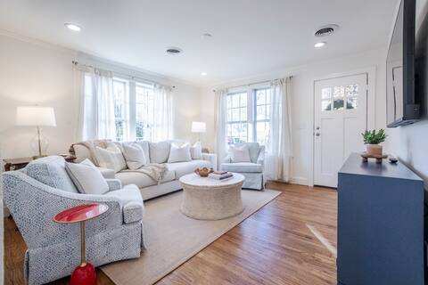 The Bailey Wood Cottage