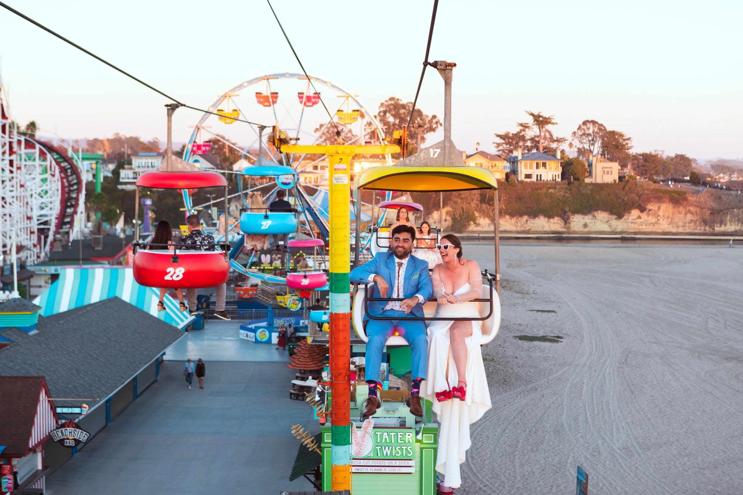 DavidAndMallory-SkyCarAndReception-preview--06.jpg