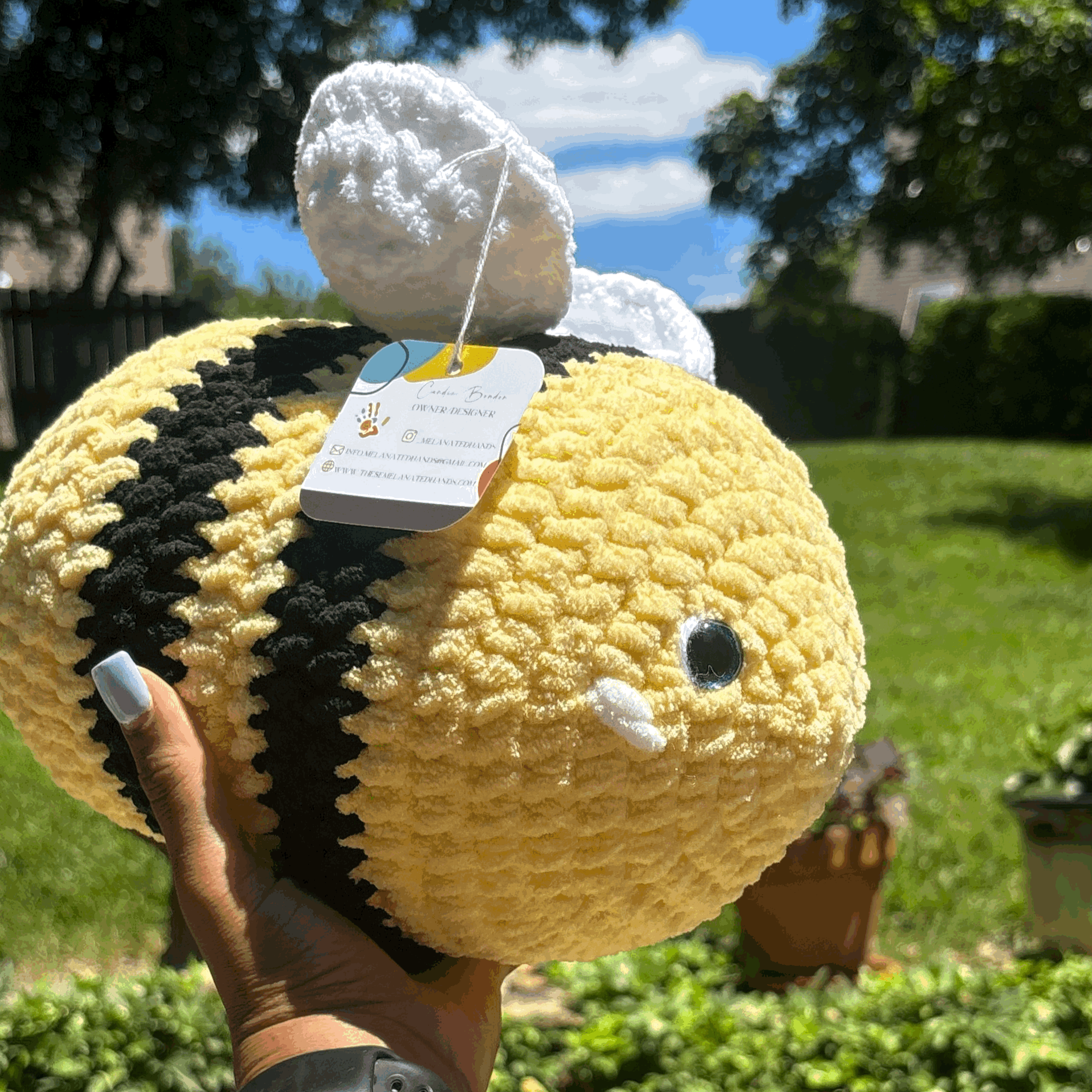 Crochet Bumble Bee Plushie
