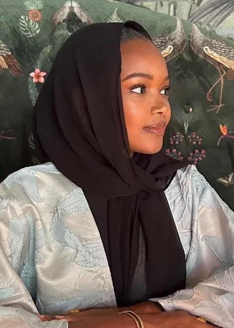 Tamani Art: How Ghaicha Aboubacar translates Tuareg Culture Into Abstract Art