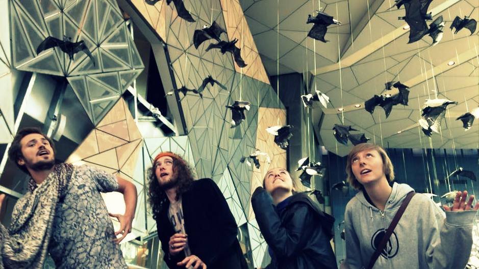 Cale Anderson and gang run from the Melbourne bats!