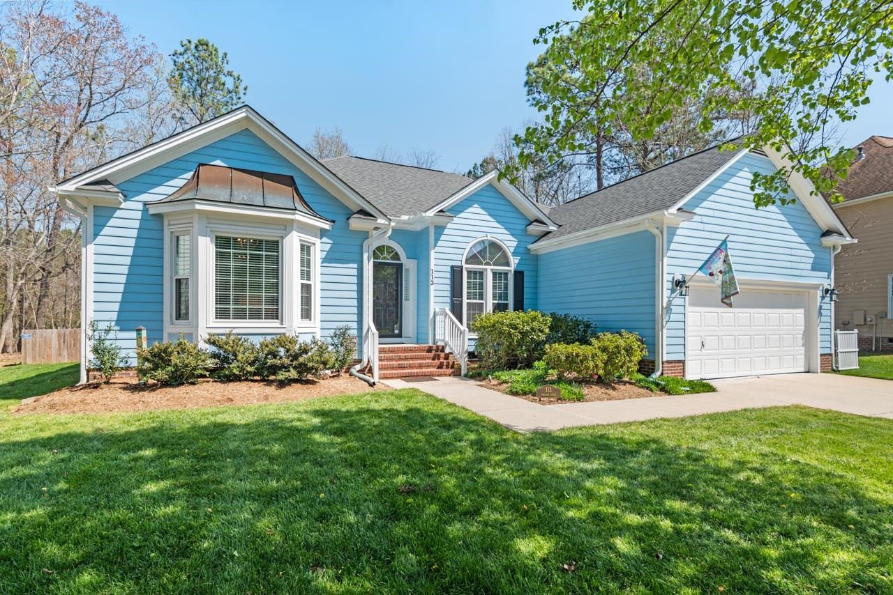 113 Carlion Court.jpg