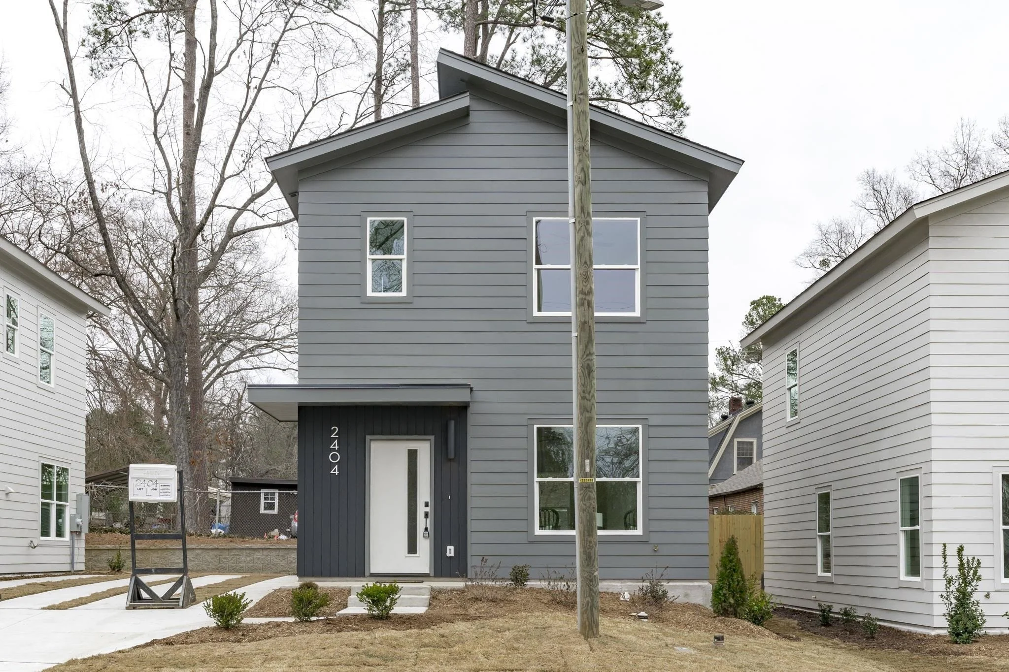 2406 Throne Street.jpg