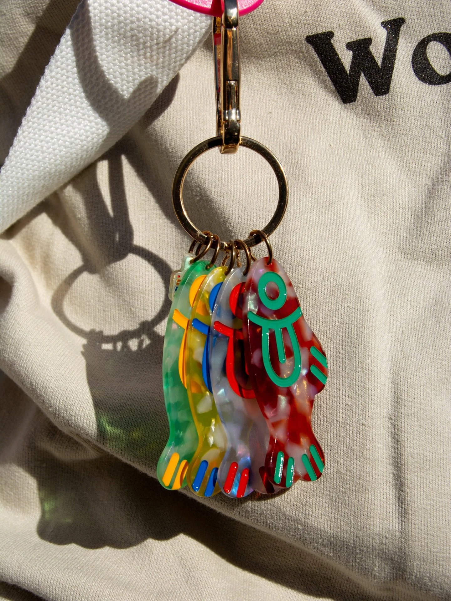 Loud Fishes got an upgrade! 👼
The new batch has upgraded split rings that won&rsquo;t pull apart so your fish will be extra secure (see photo 2)!
 
A question we get asked is if it comes with all 4 fish and the answer is YES which means you are rich