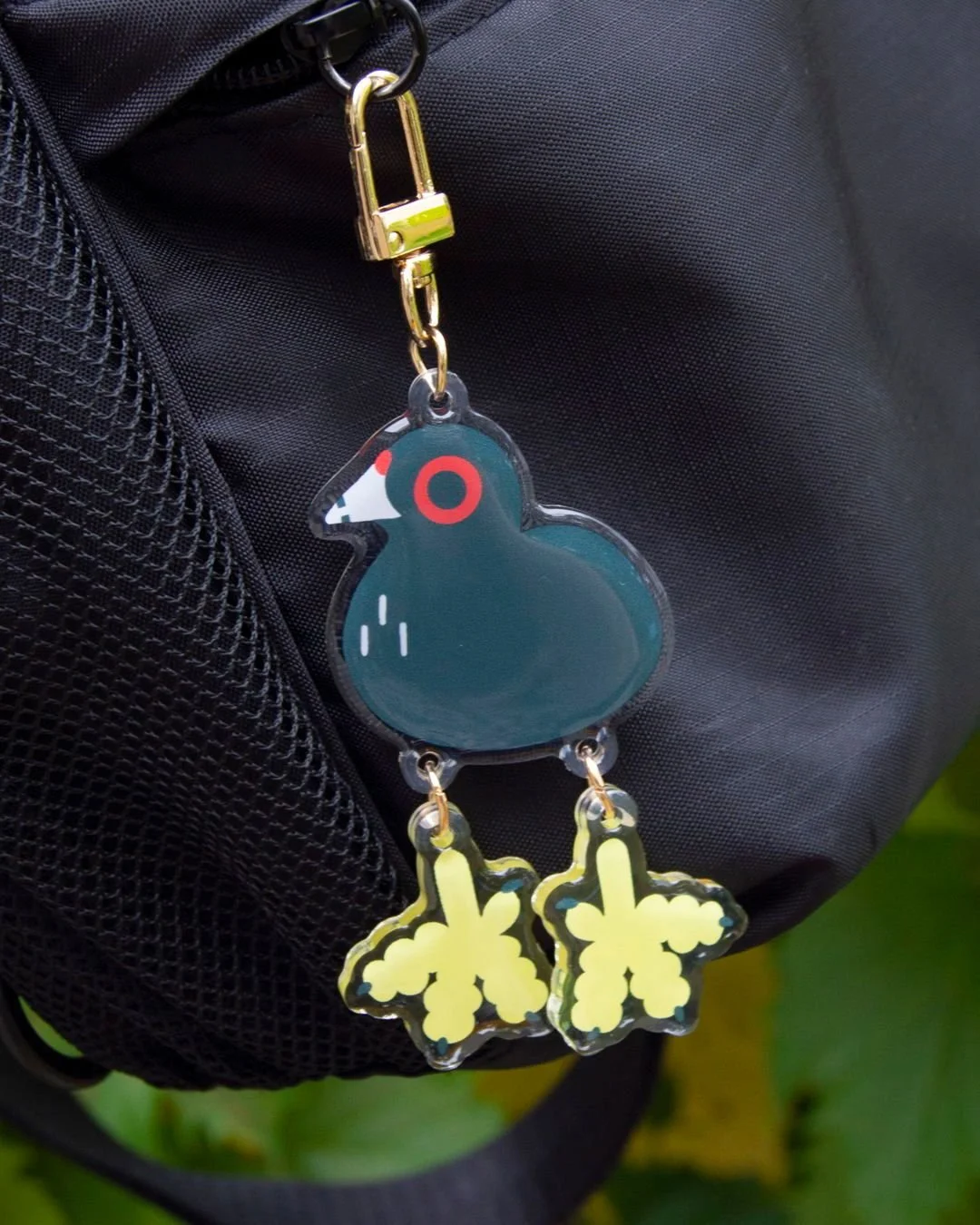 Our retrospective continues. Here's our ol' coot feet keychain. I've been thinking of bringing  this guy back in cellulose acetate form (like our new fish and flower keychains). THOUGHTS? 

-

We're officially on holiday break until Jan 5, so while y