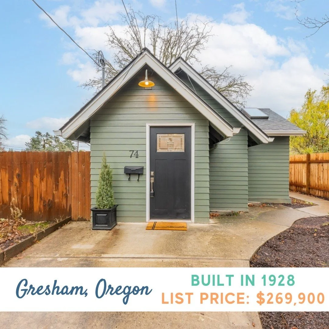 🏡 Is a home too small if it's yours? Small homes at small prices.✨ DM for full listing! ✨

📍 Gresham, OR
⏳ Built in 1928
🛏️ 1 bedrooms
🛁  1 bathrooms
🏡  470 sq ft
💵 $269,900

Listing courtesy of Brady Johnson, Pellego, LLC

#TinyOldHomes
#Compa