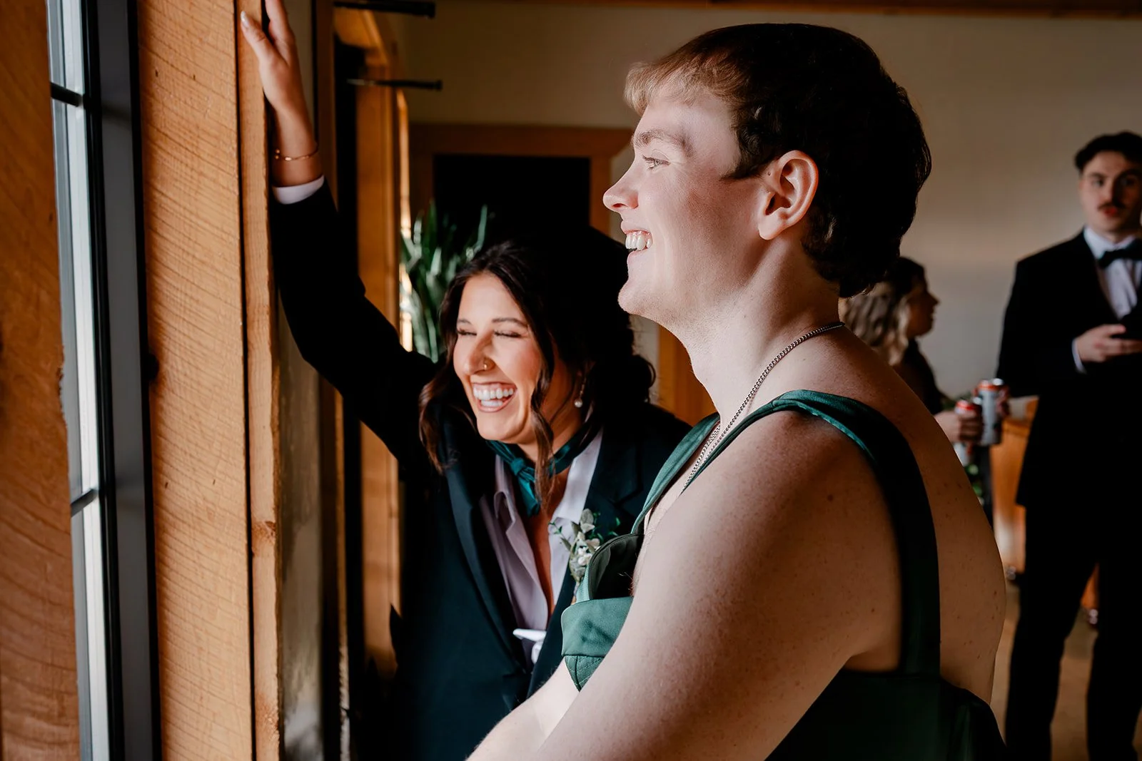 sydney + sam_s sneak peaks-39.jpg