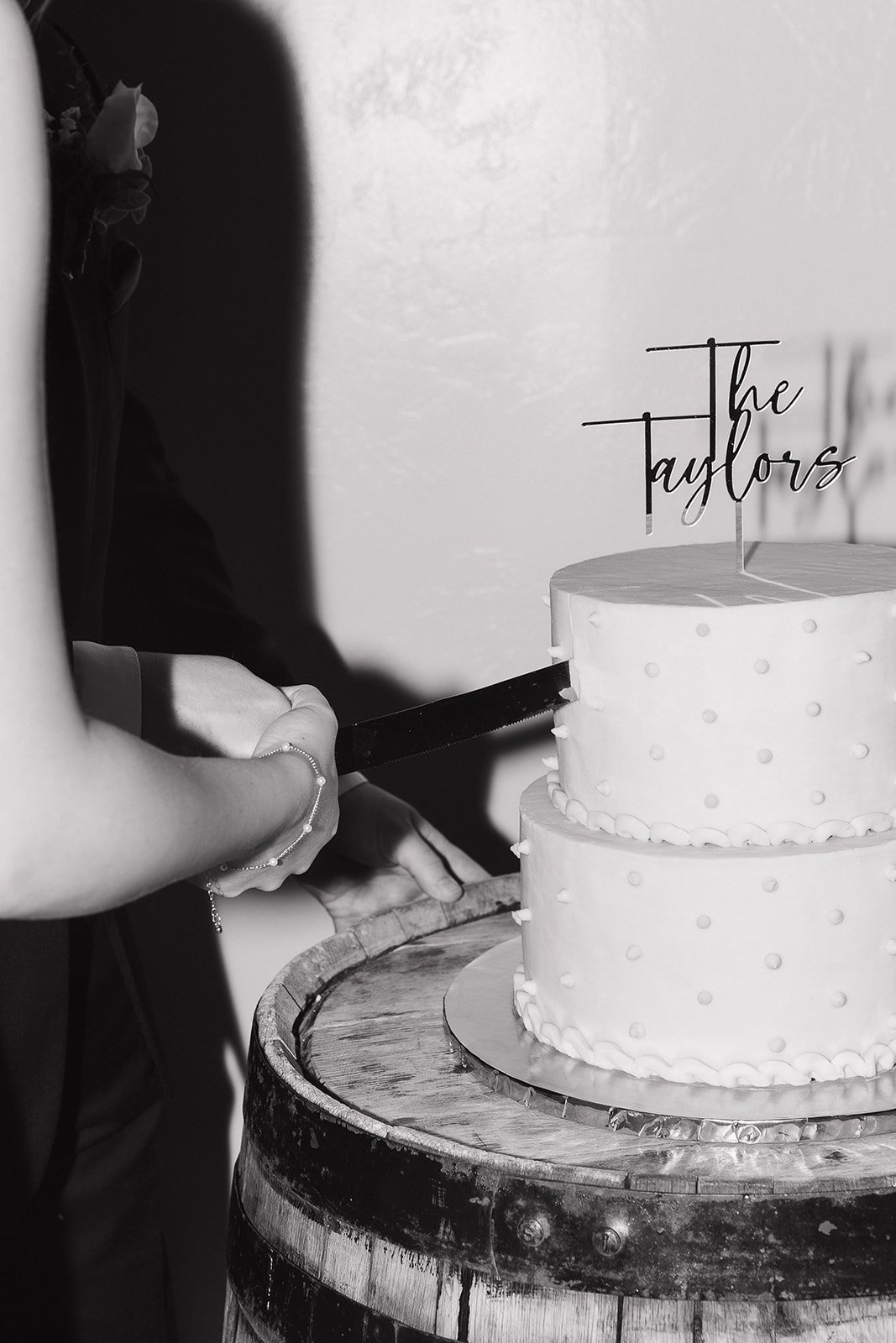 sydney + sam_s sneak peaks-50.jpg