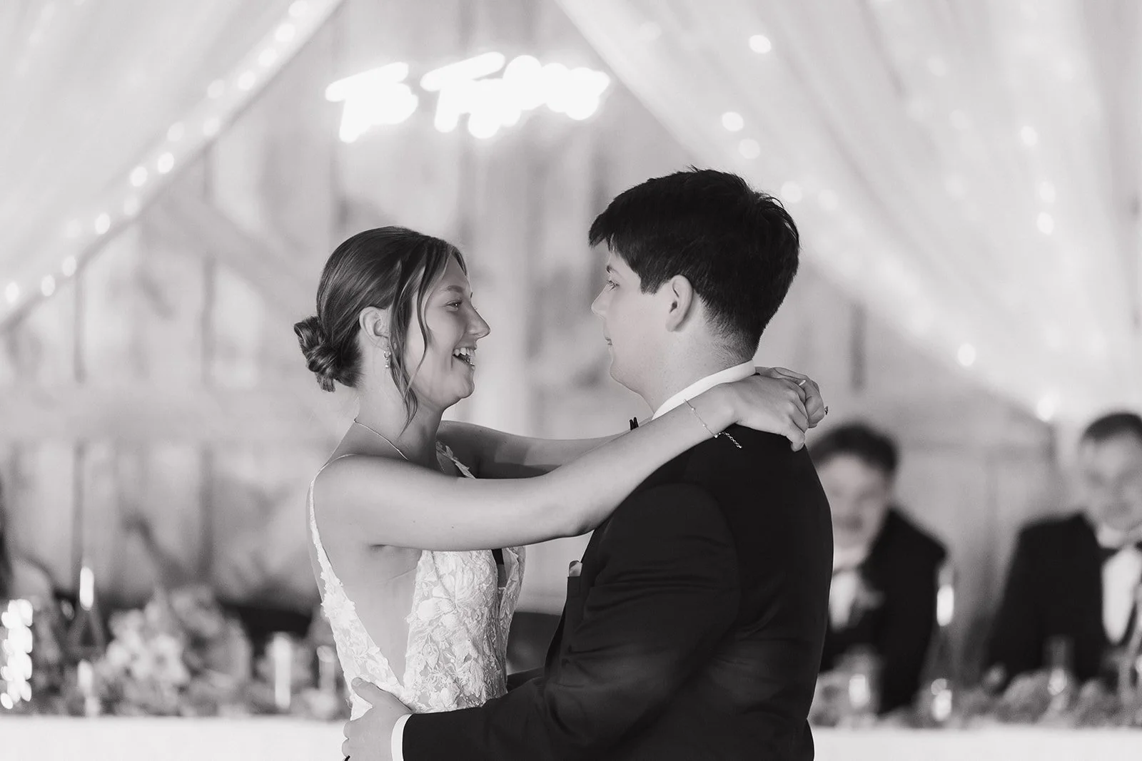 sydney + sam_s sneak peaks-55.jpg