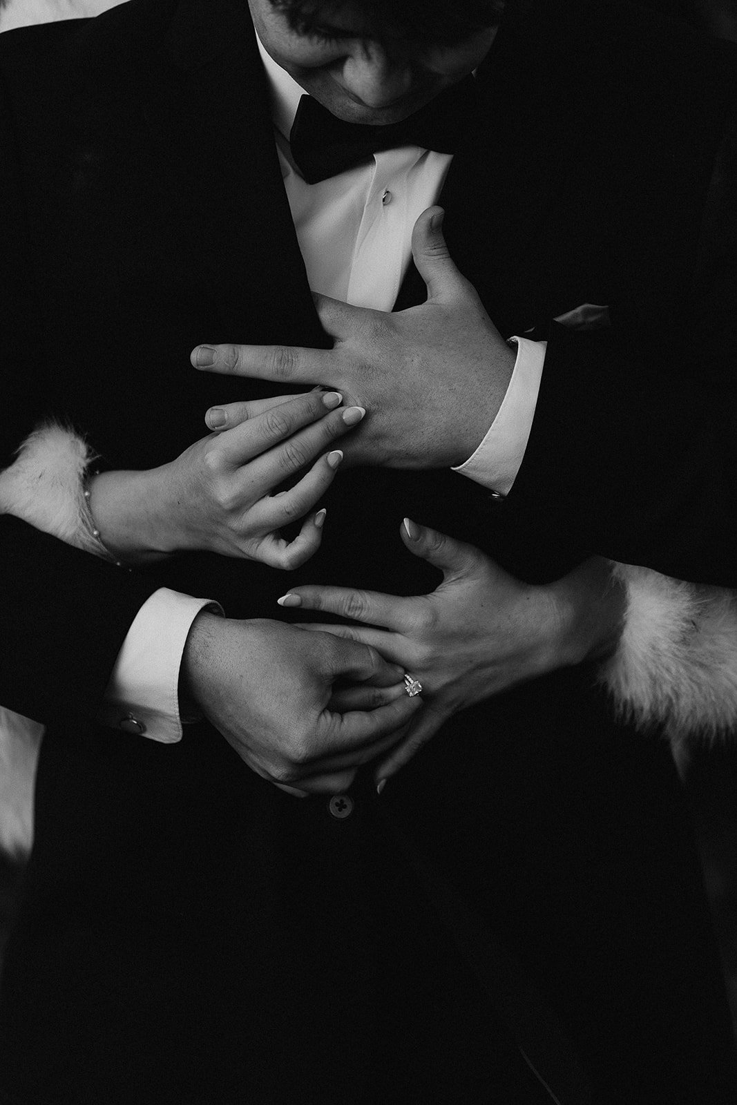 sydney + sam_s sneak peaks-66.jpg