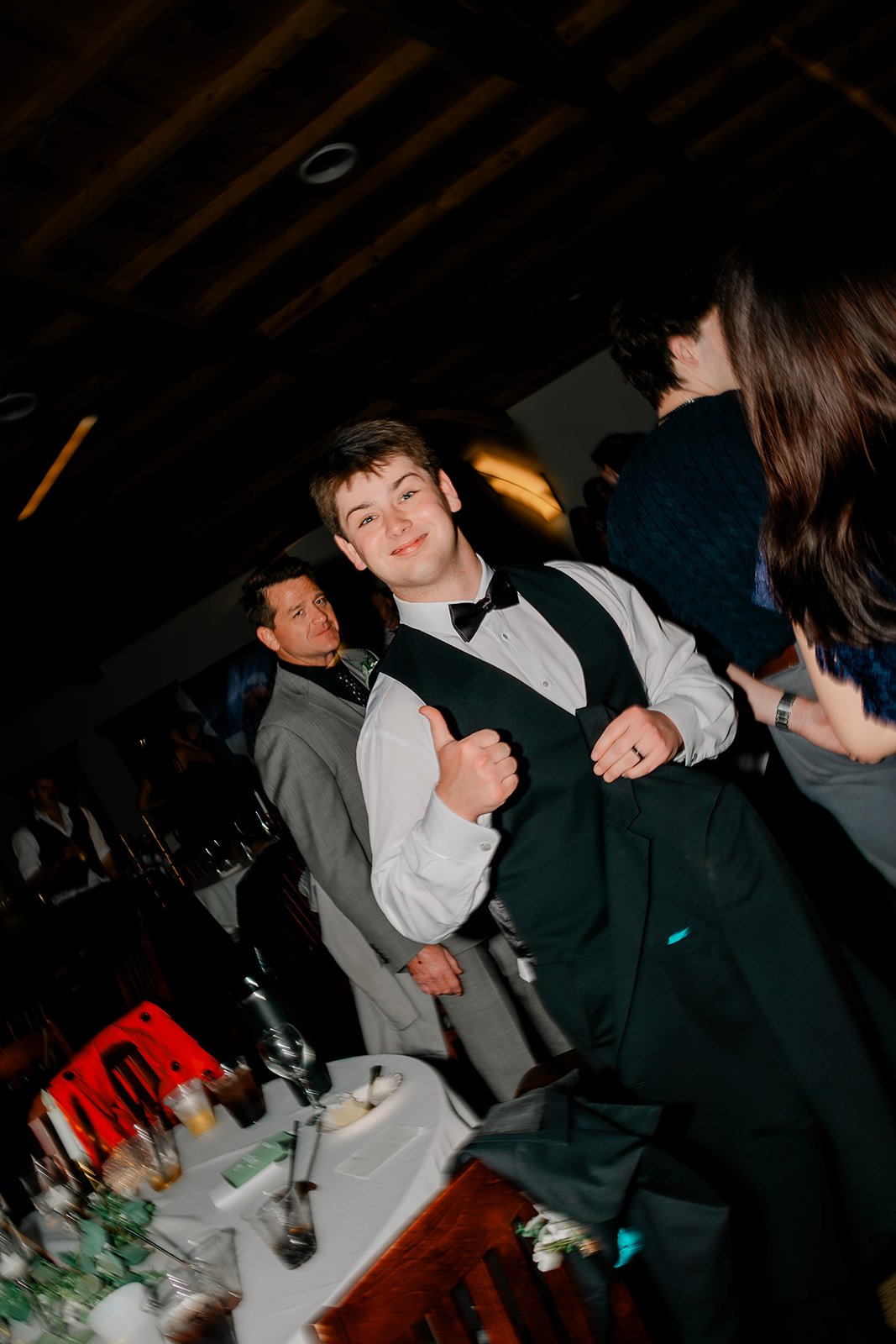sydney + sam_s sneak peaks-80.jpg