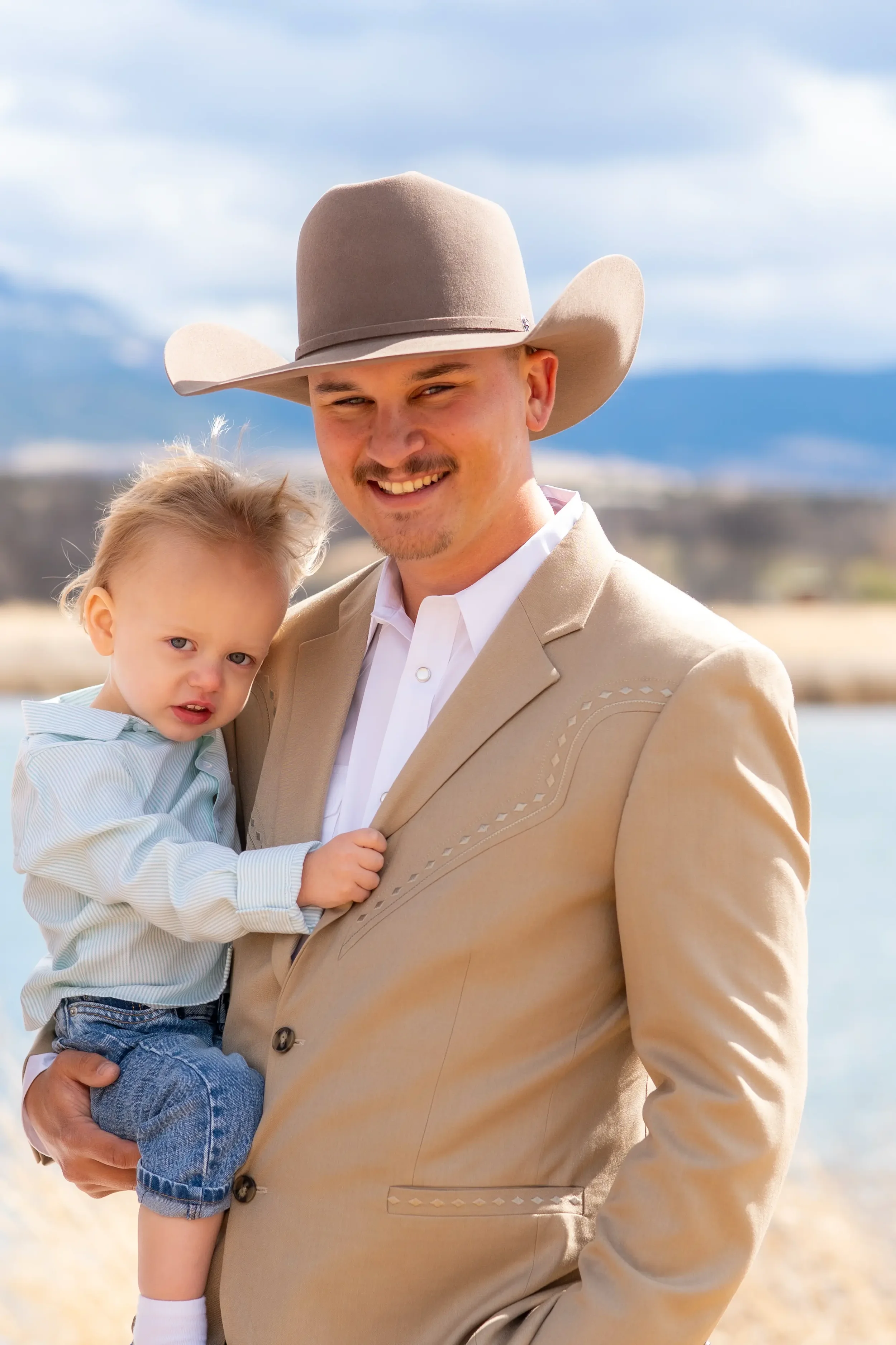 black-hills-wedding-elopment-photographer-bride-portrait-natural-light-172.webp