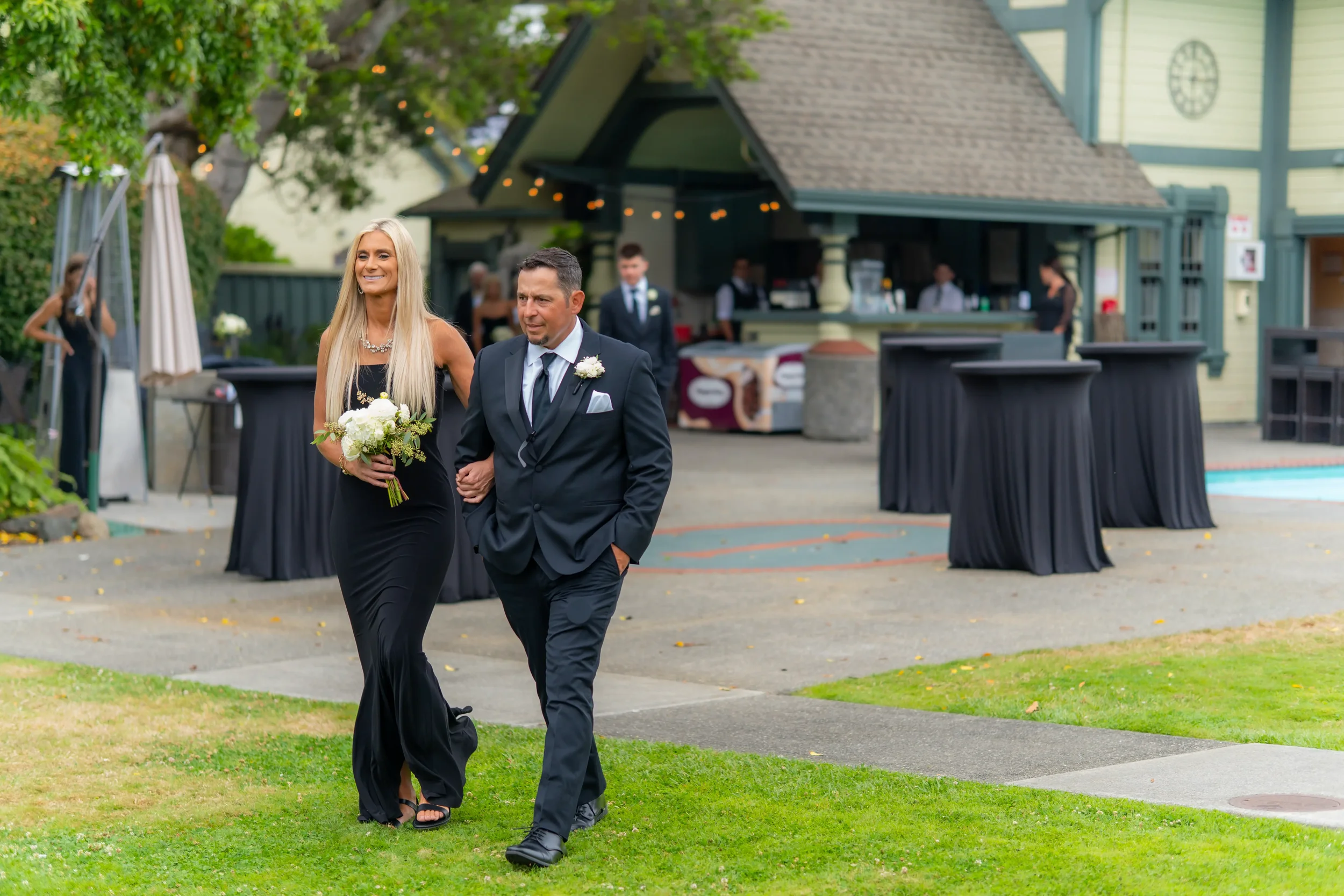 black-hills-wedding-photographer-bride-portrait-natural-light-35.webp