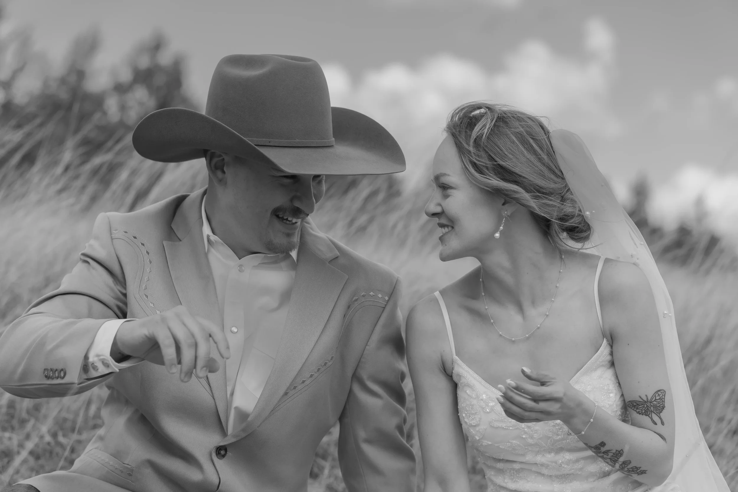 black-hills-wedding-elopment-photographer-bride-portrait-natural-light-207.webp