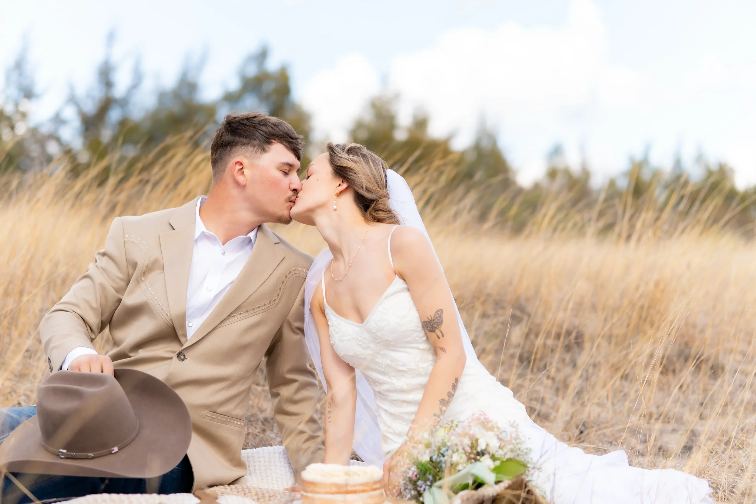 black-hills-wedding-elopment-photographer-bride-portrait-natural-light-201.webp