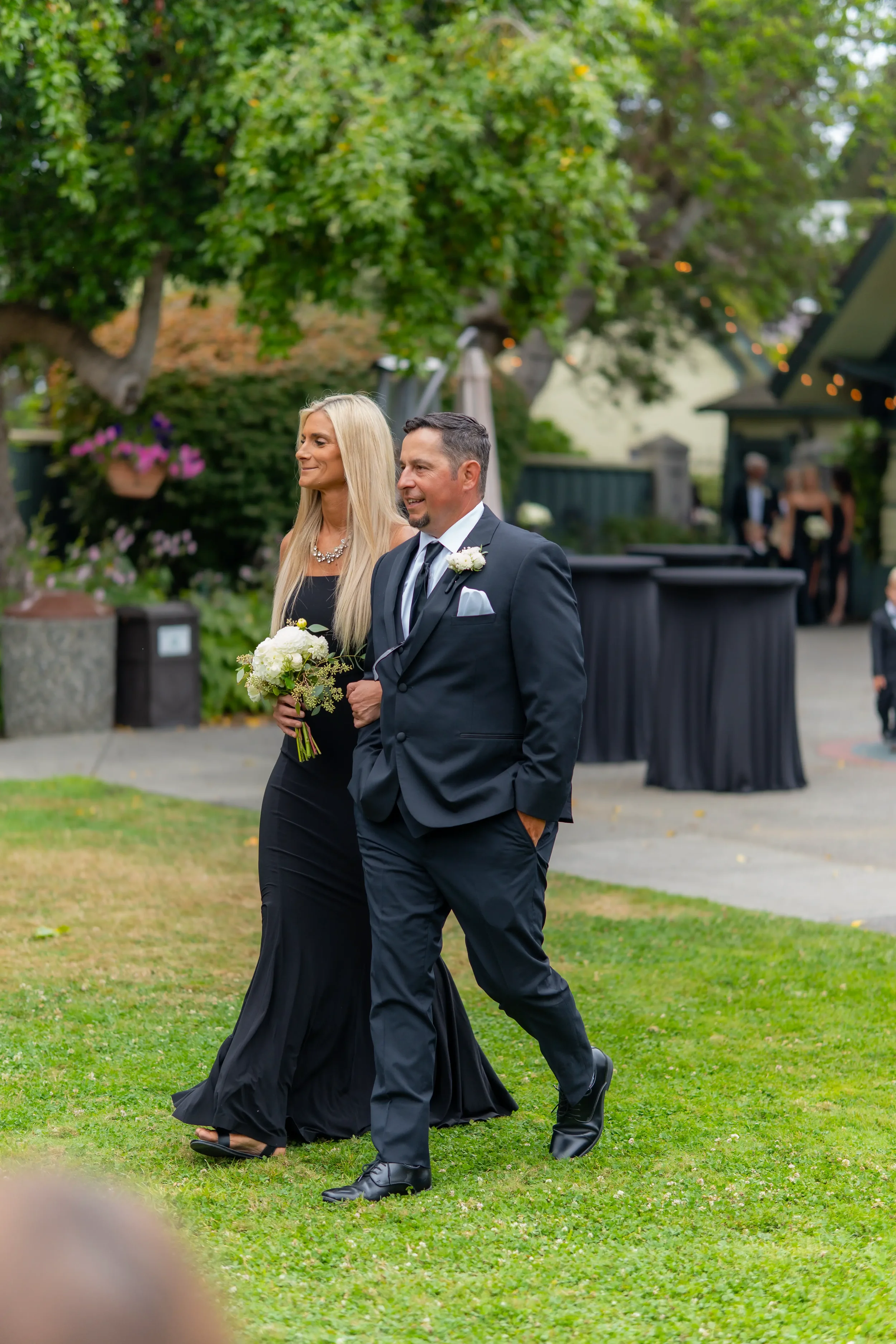 black-hills-wedding-photographer-bride-portrait-natural-light-36.webp