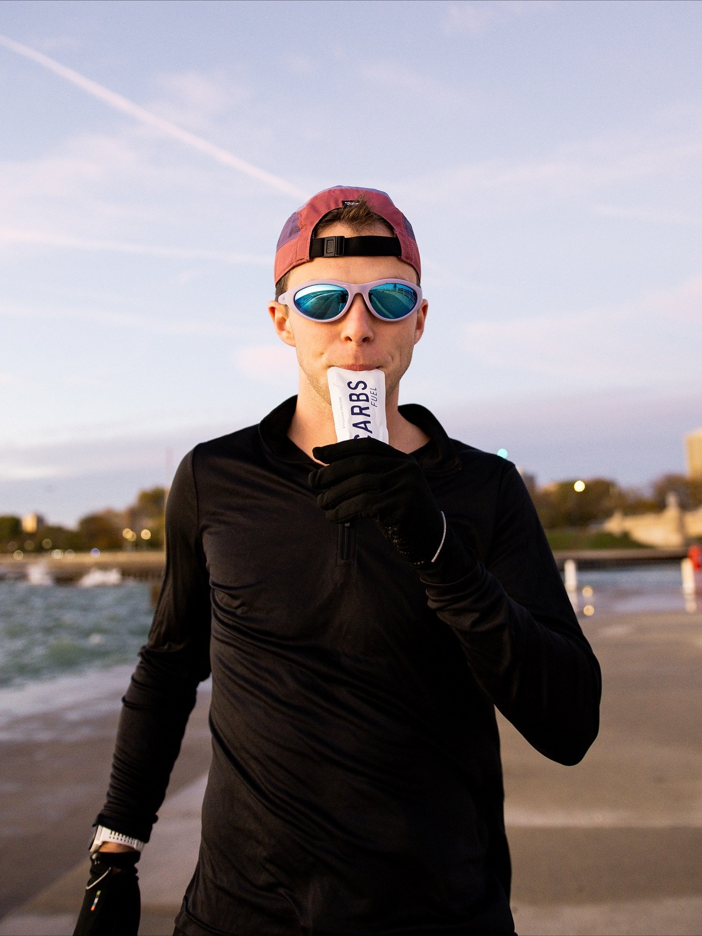 @run.with.max x @carbsfuel ⚡️

#chicagophotographers #chicagoruns #portraits #brandphotographer #letskeepgoing