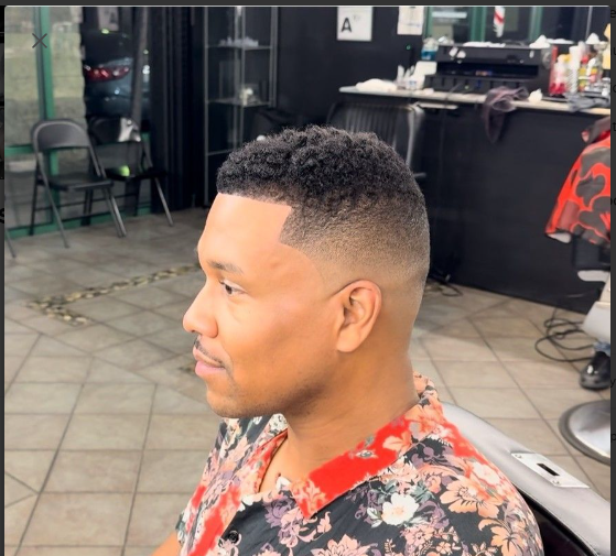 Men’s Haircut-(WITHOUT FACIAL HAIR)