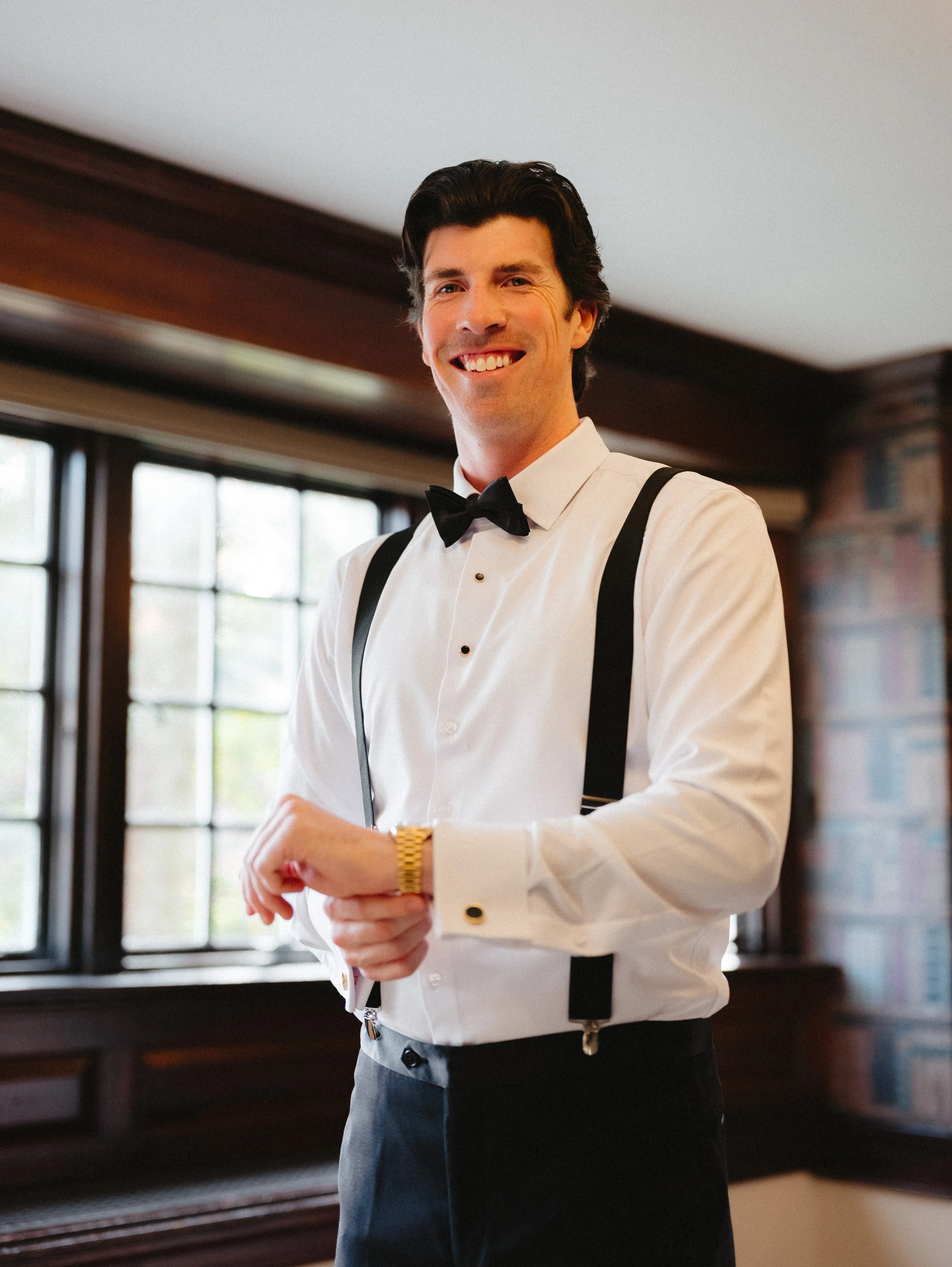 NASSAU INN PRINCETON NJ Venue- groom ready for wedding - Copy.jpg